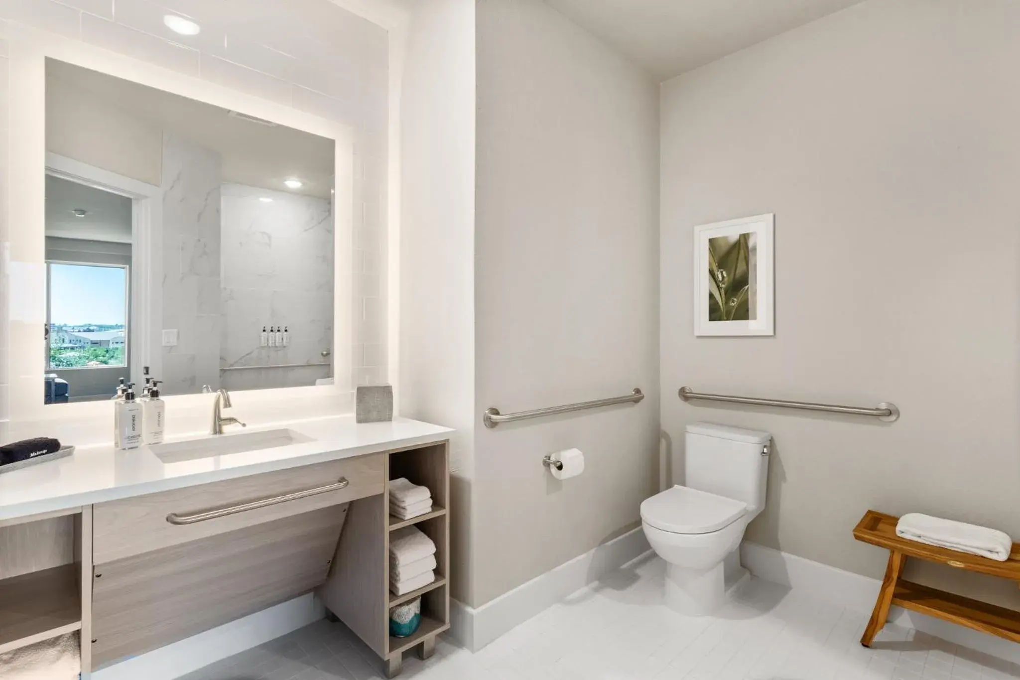 Photo of the whole room in EVEN Hotel Austin Uptown near the Domain by IHG Photo of the whole room in EVEN Hotel Austin Uptown near the Domain by IHG