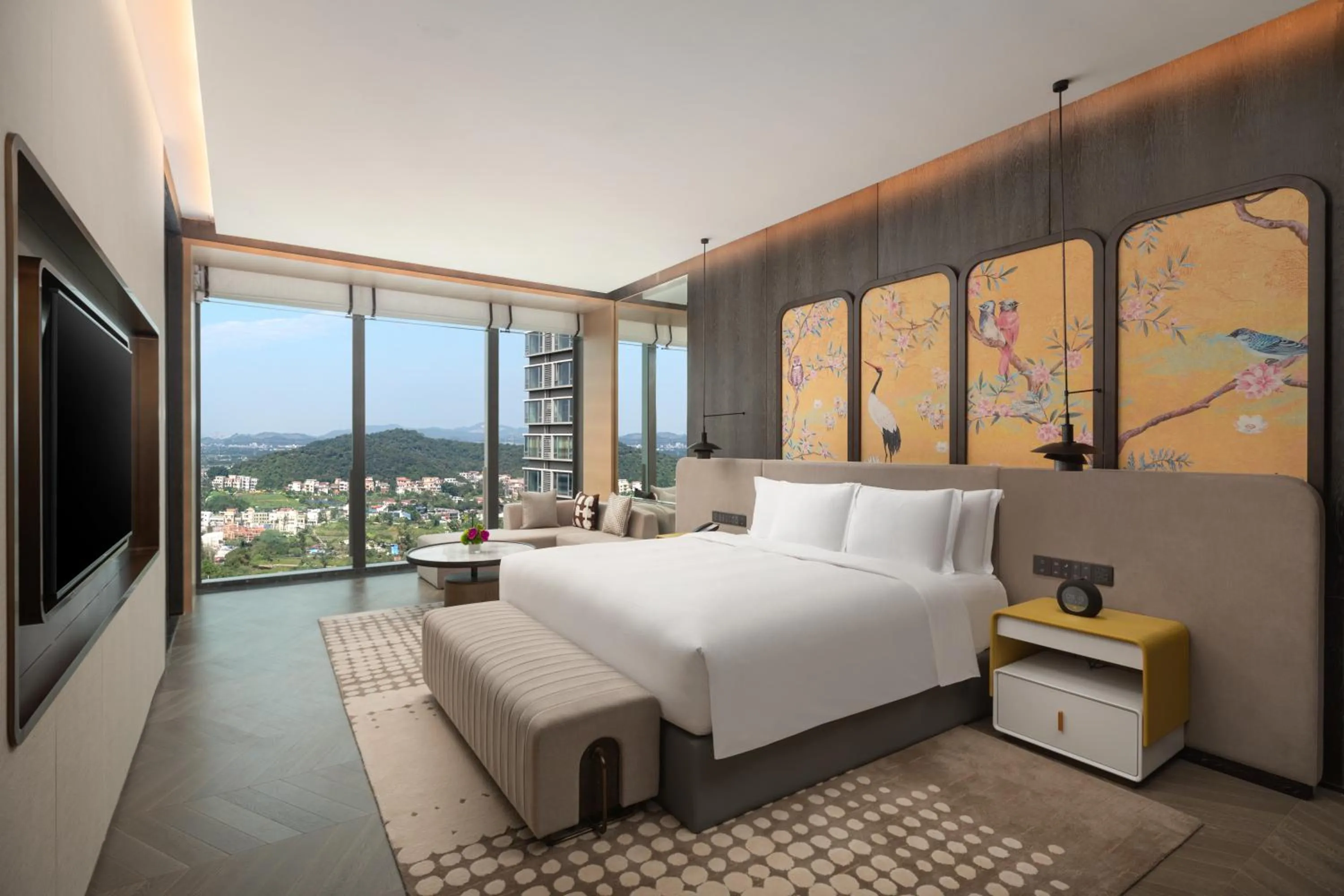 Bedroom, Bed in Crowne Plaza Jiangmen Binjiang by IHG