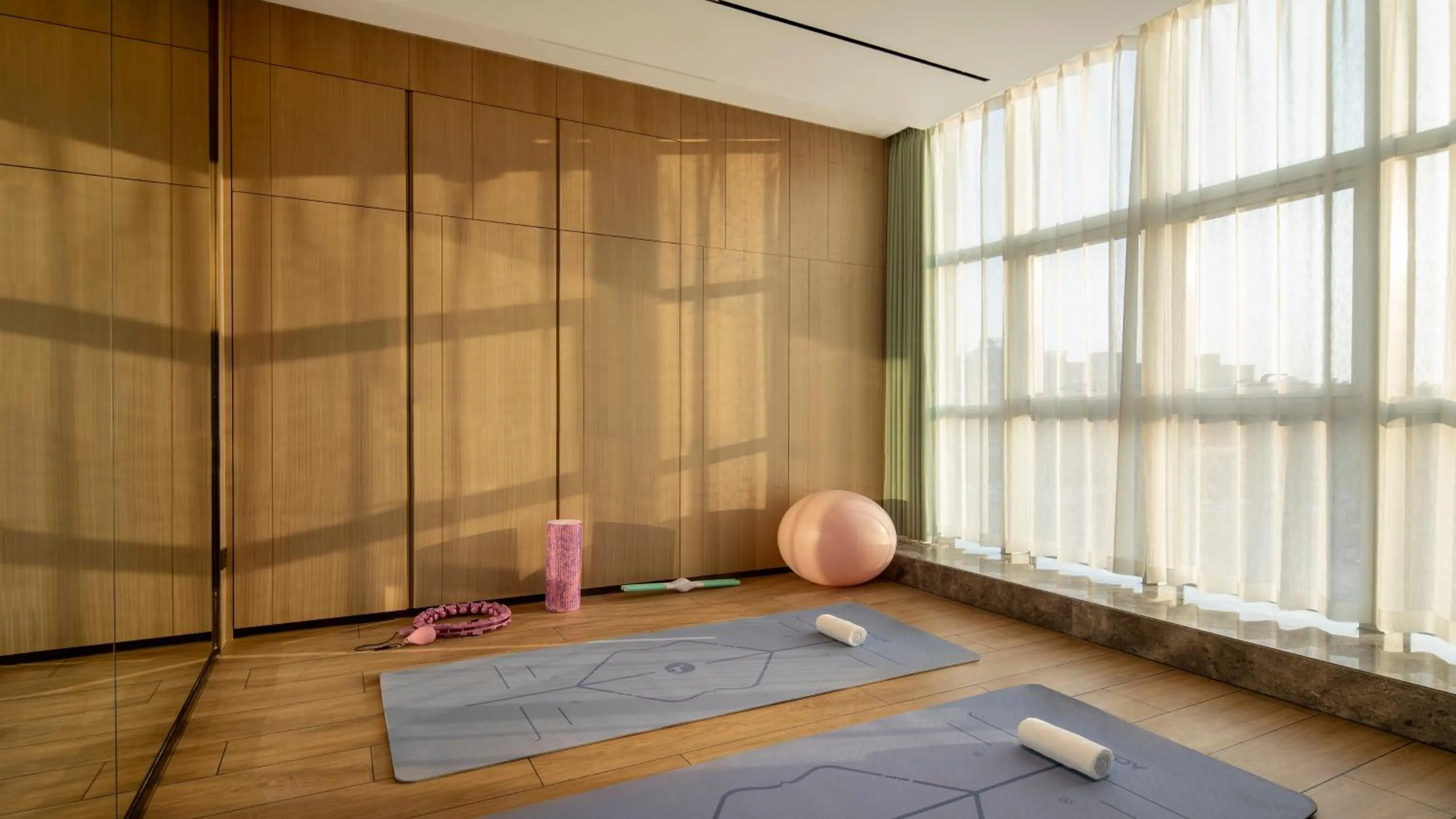 Property building in Holiday Inn Tongxiang