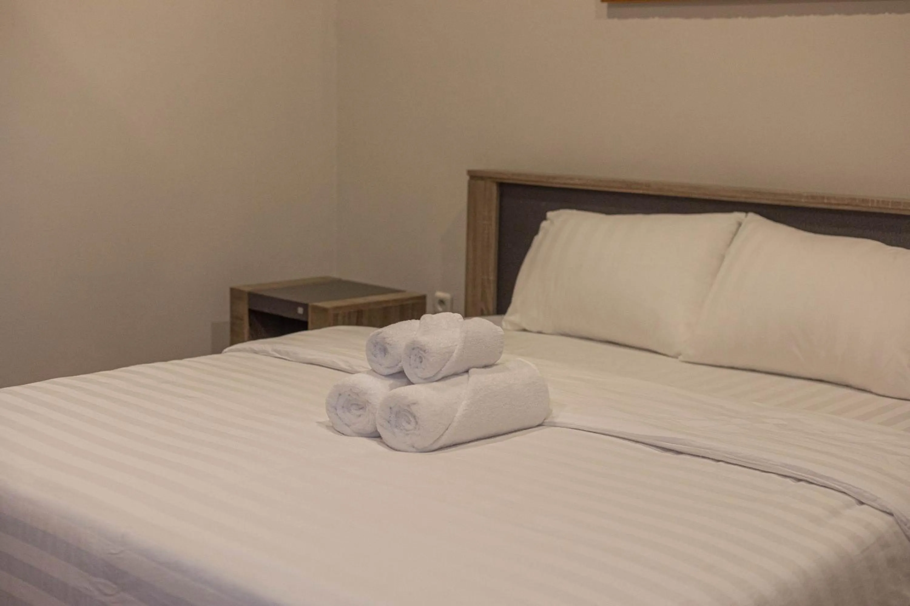 Bed in Lavender - Taman Tanda