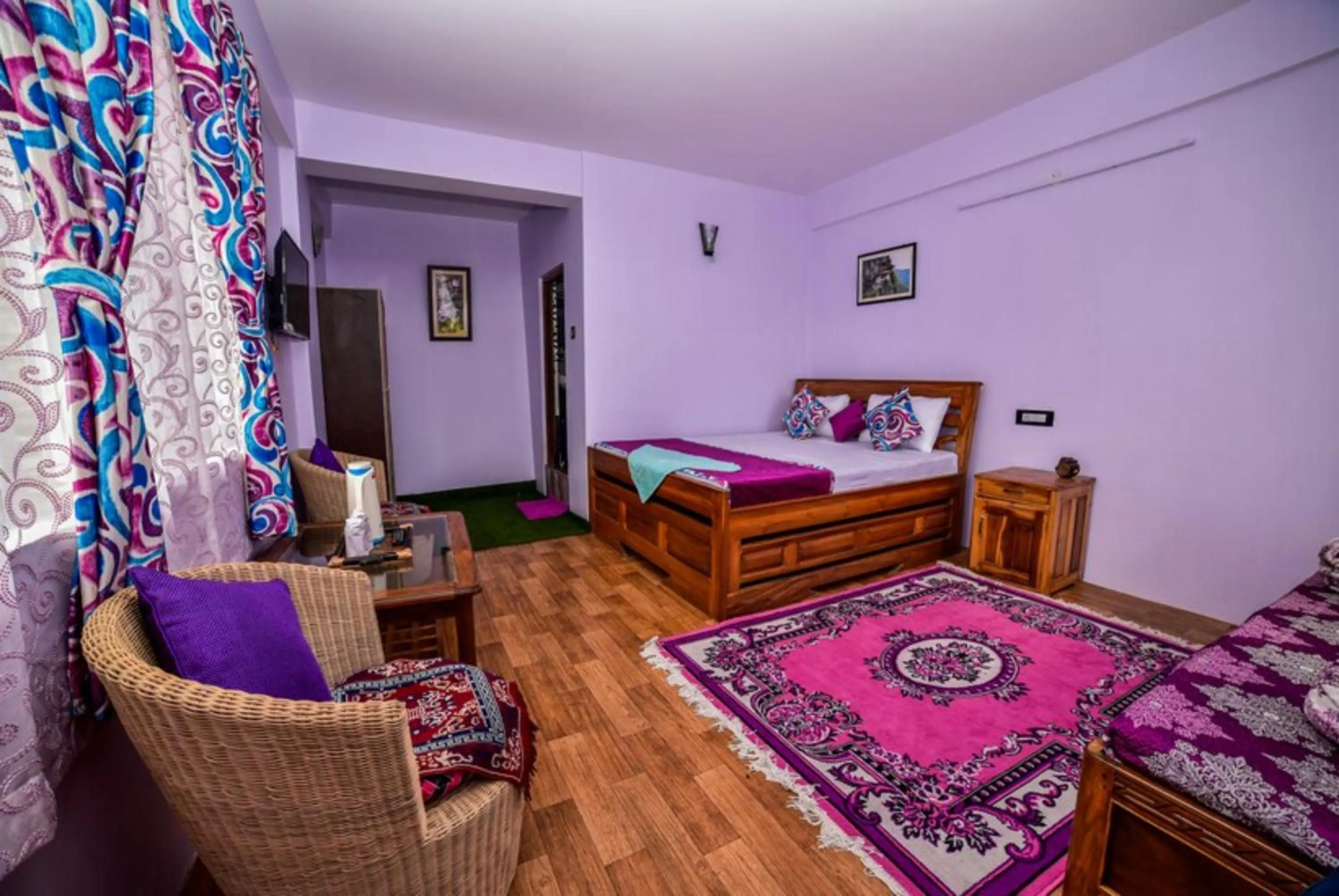 Bed in GRG Tharbaling Homestay Darjeeling