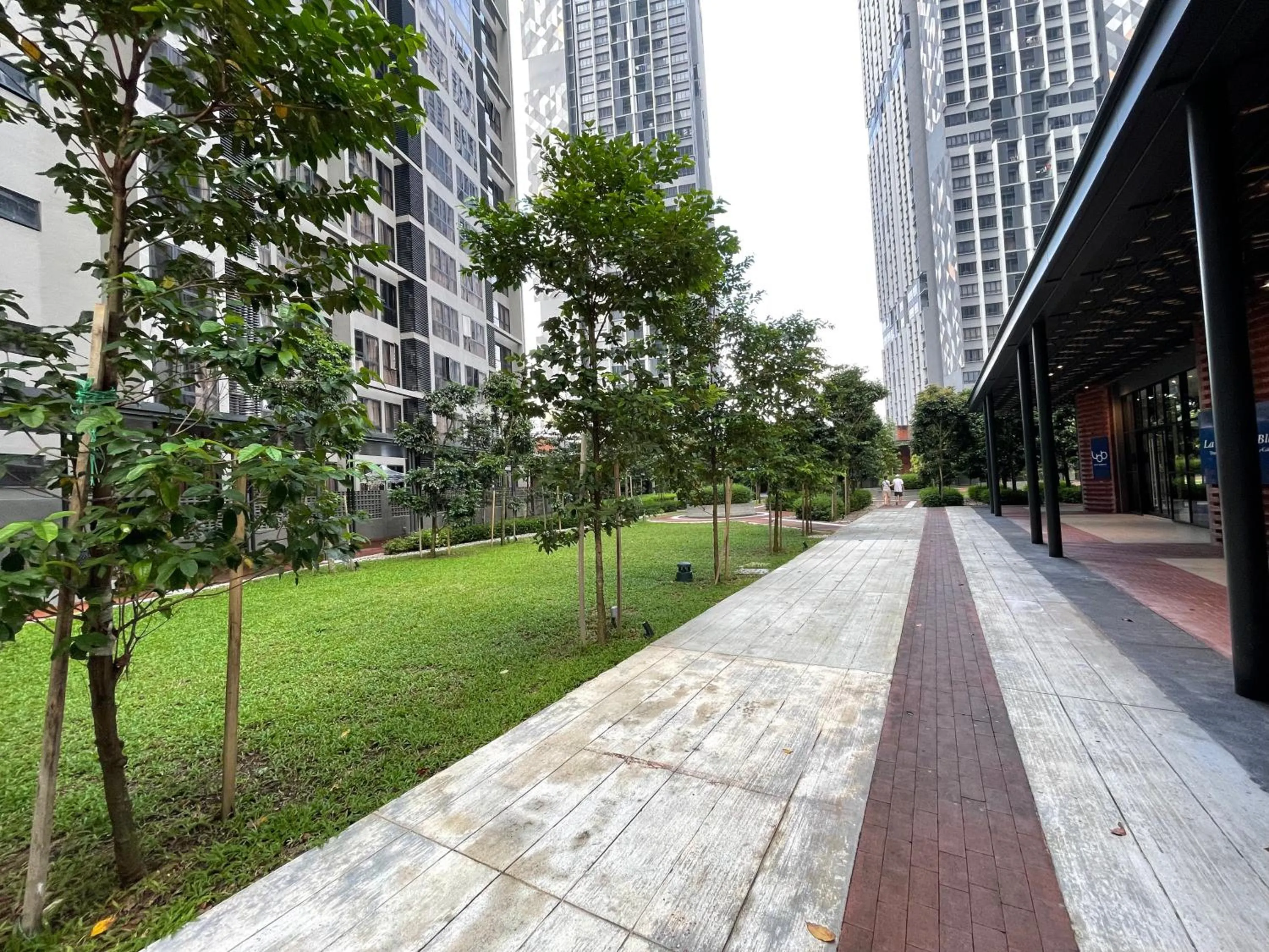 Garden in Millerz Square by KL Minsu