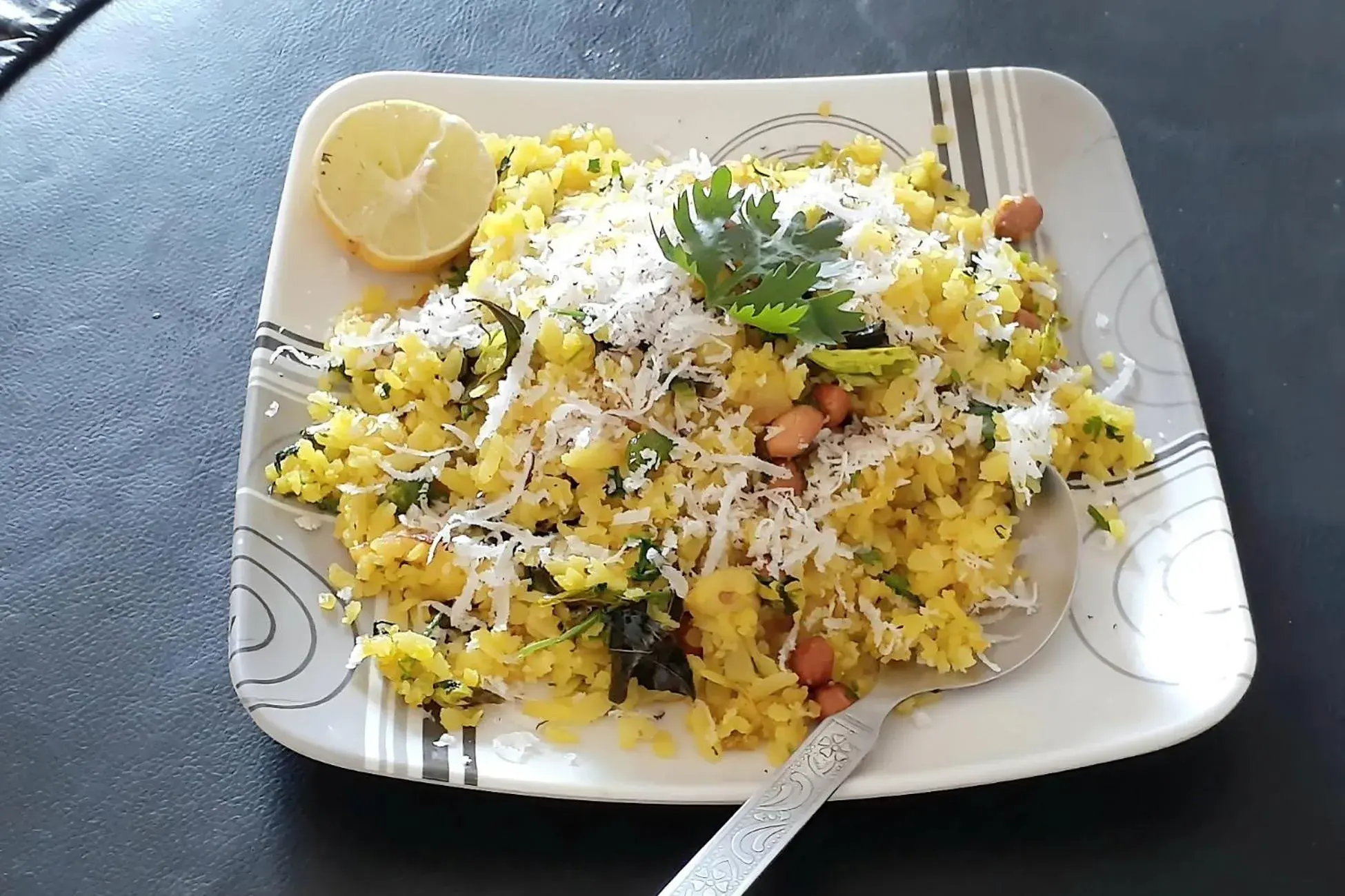 Restaurant/places to eat in Aqua Wave by YogiTree Hotels Restaurant/places to eat in Aqua Wave by YogiTree Hotels