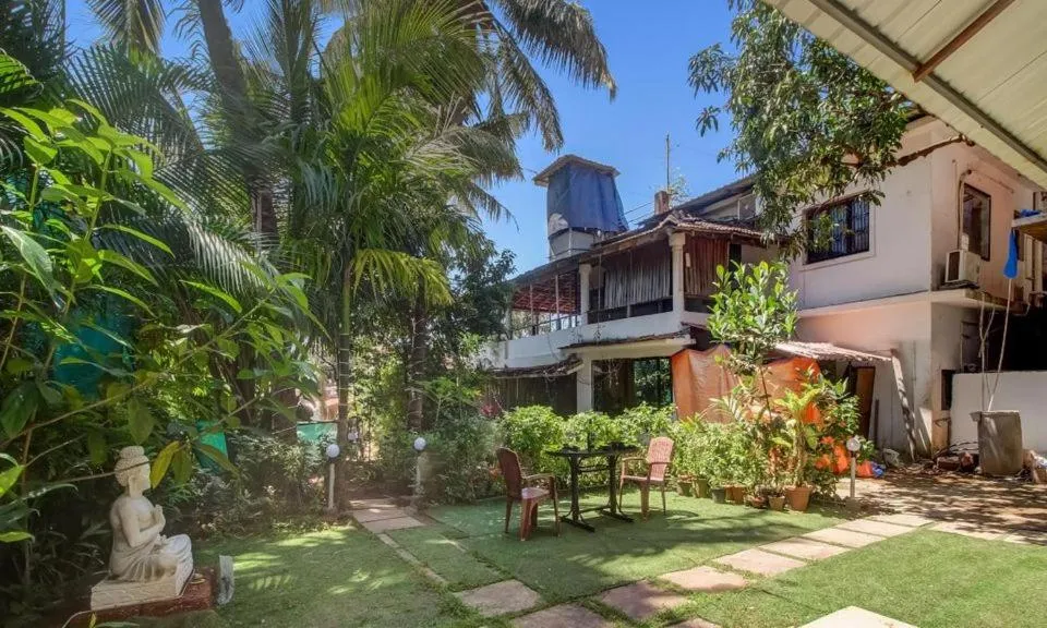 Garden view in Aqua Vista