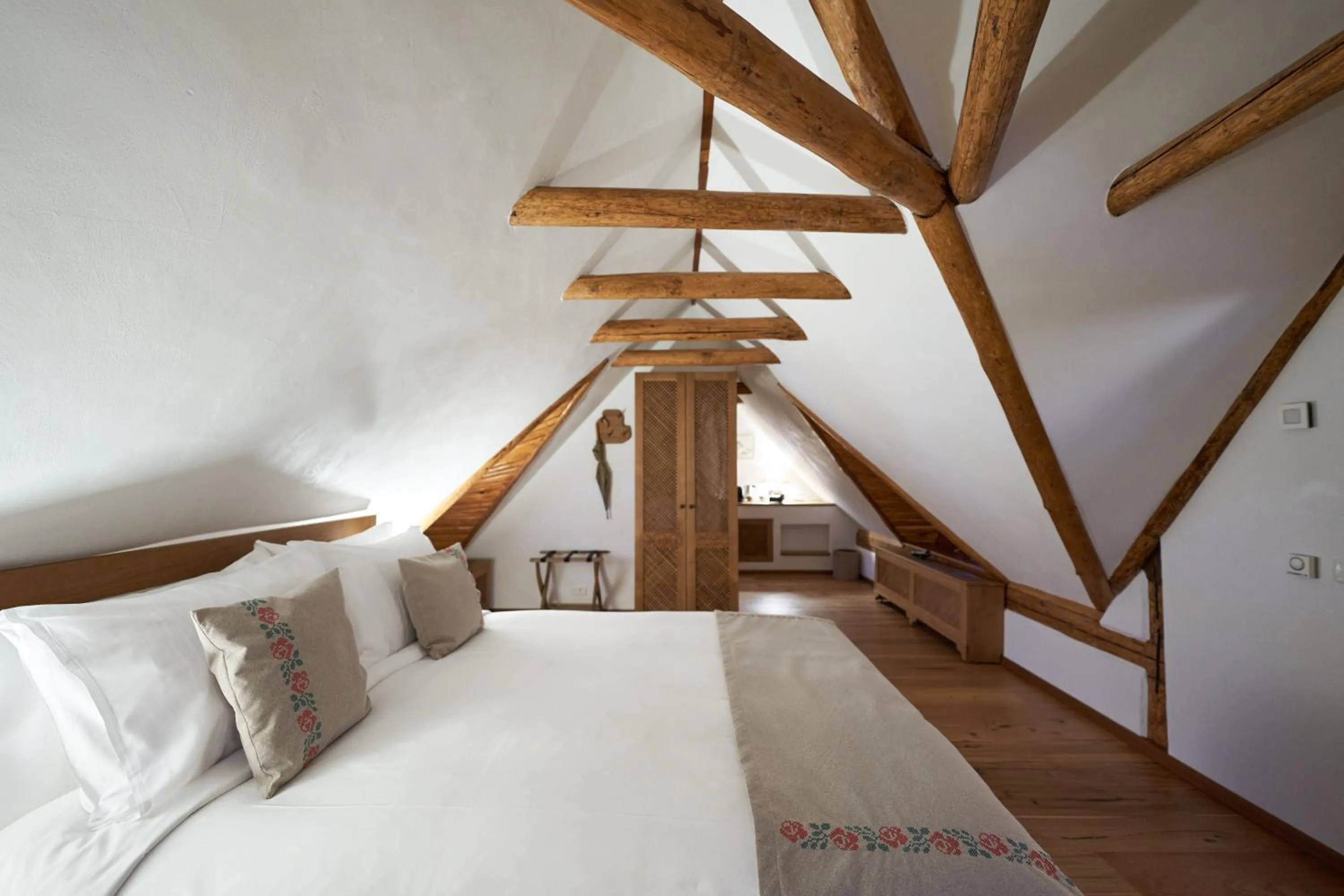 Bed in Matca Hotel Relais & Châteaux