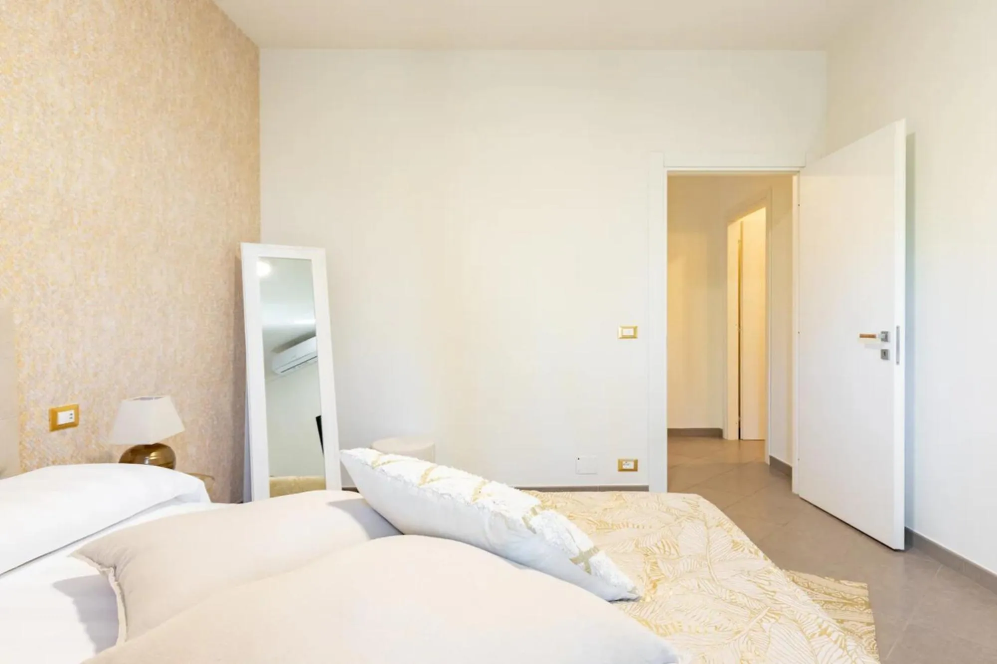 Bed in Saint Paul Luxury Holiday Home by Alterego