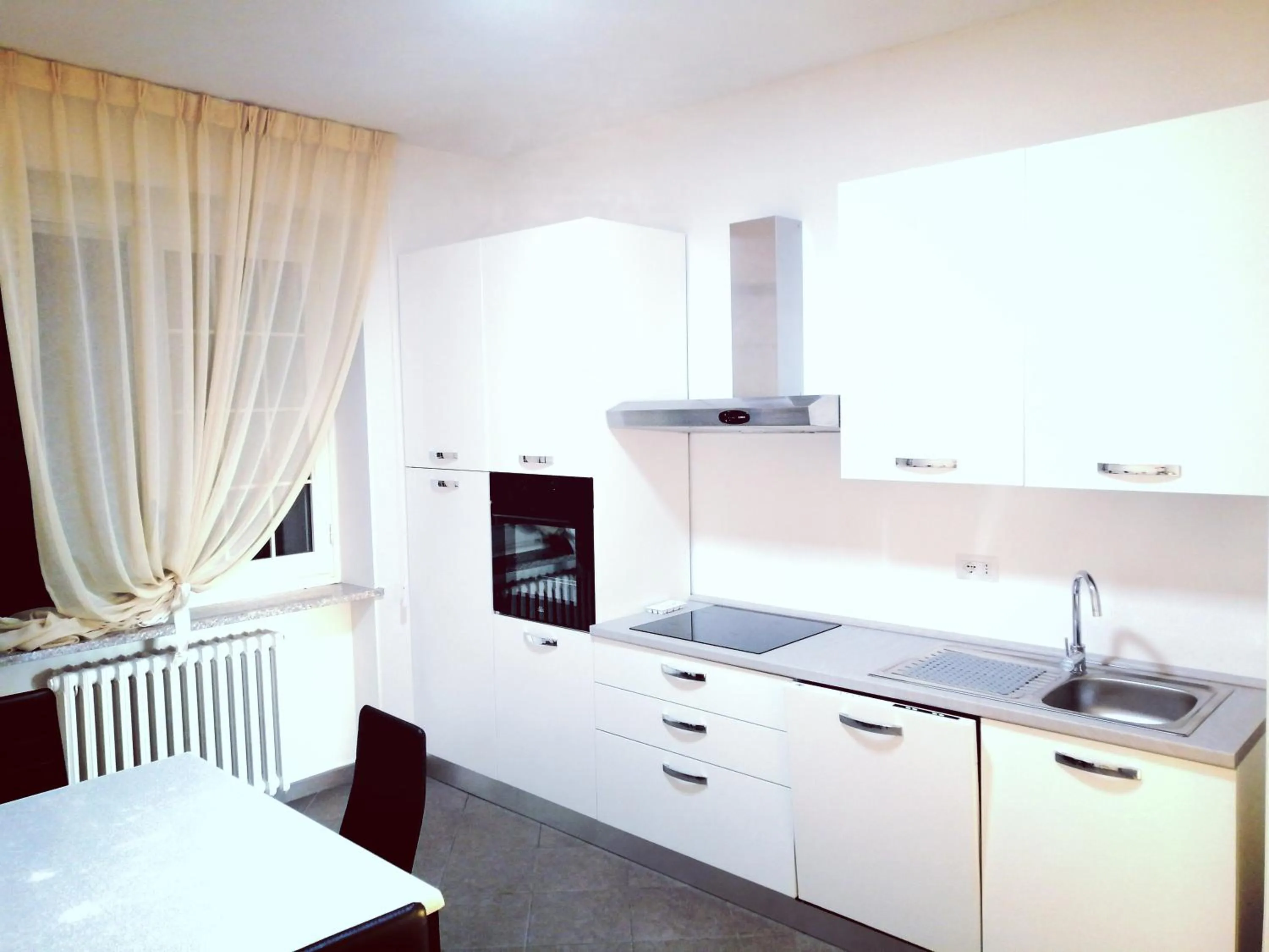 Kitchen or kitchenette, Kitchen/Kitchenette in Saint Paul Luxury Holiday Home by Alterego