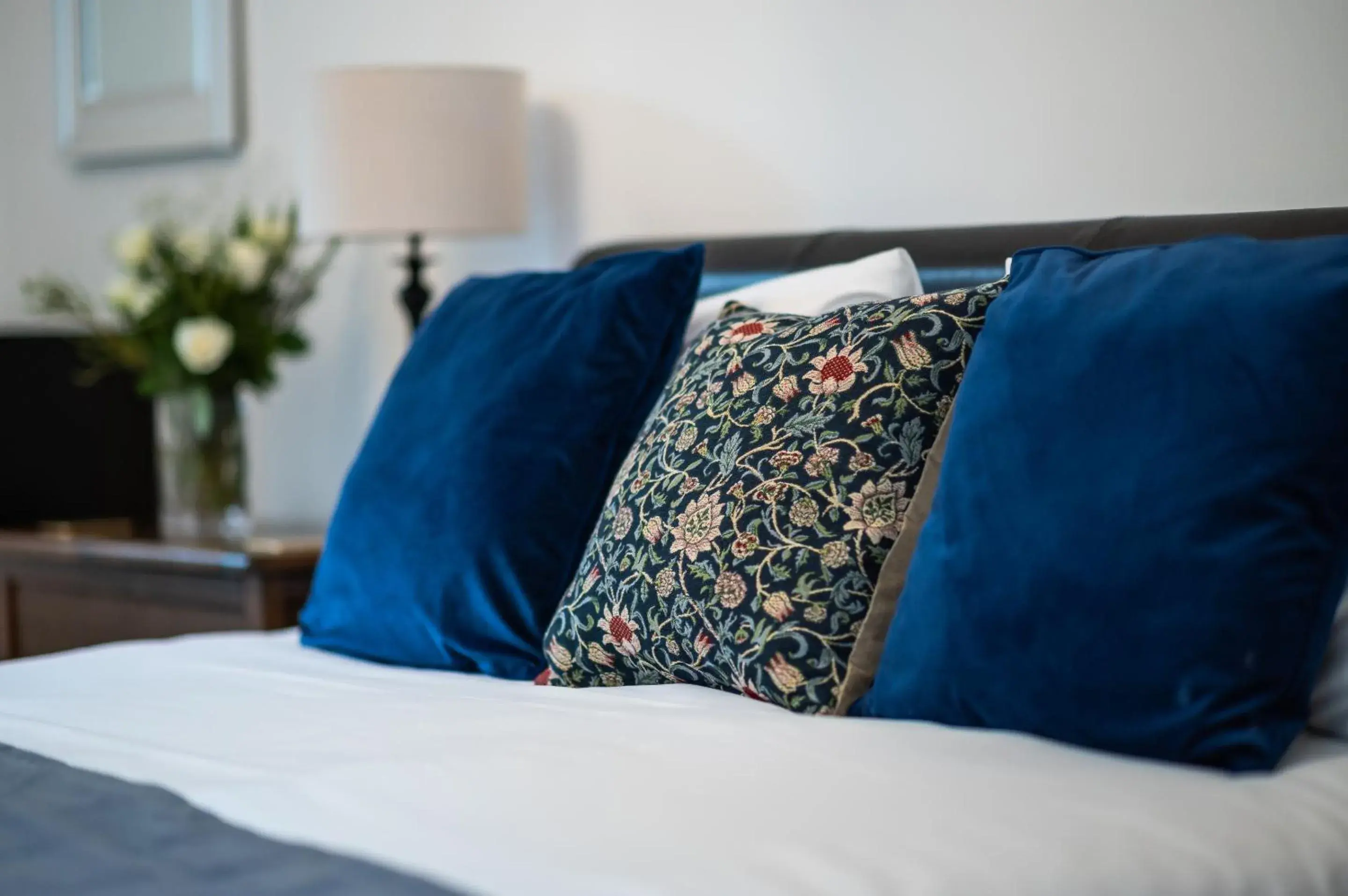 Superior Quadruple Room - single occupancy in Stonehenge Courtyard Superior Quadruple Room - single occupancy in Stonehenge Courtyard