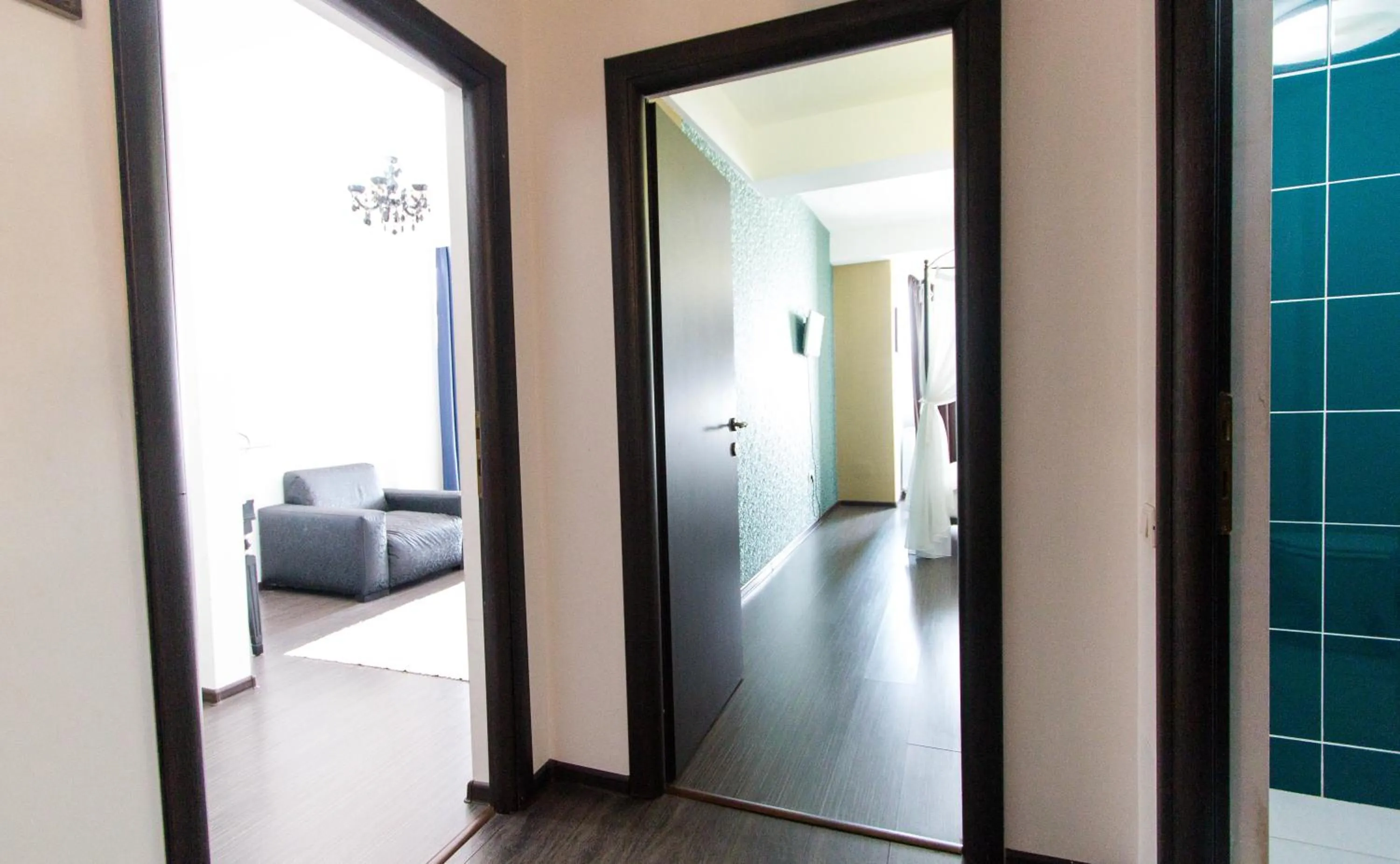 Family in Hotel Jolie Apartments