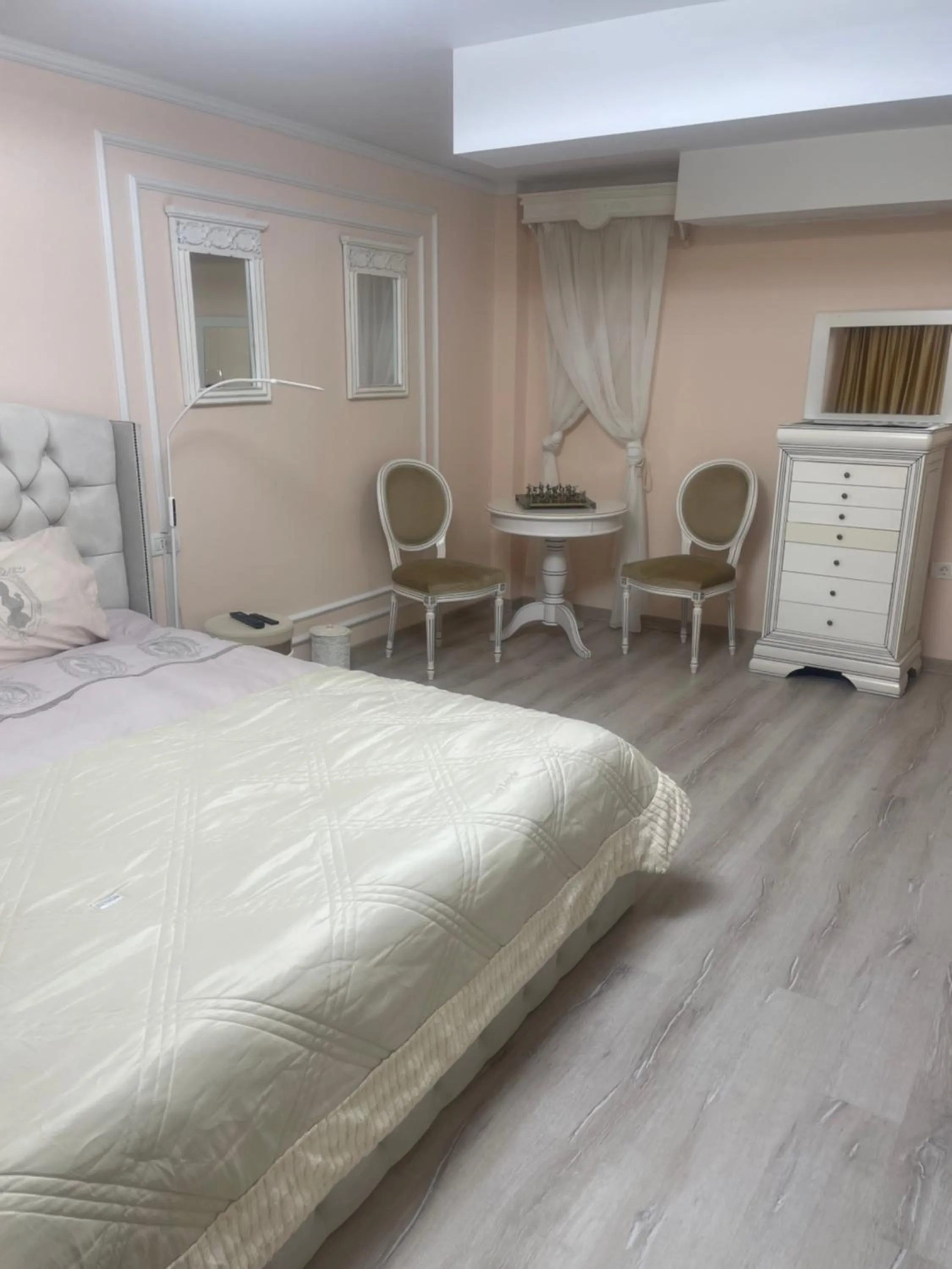 Bed in Hotel Jolie Apartments