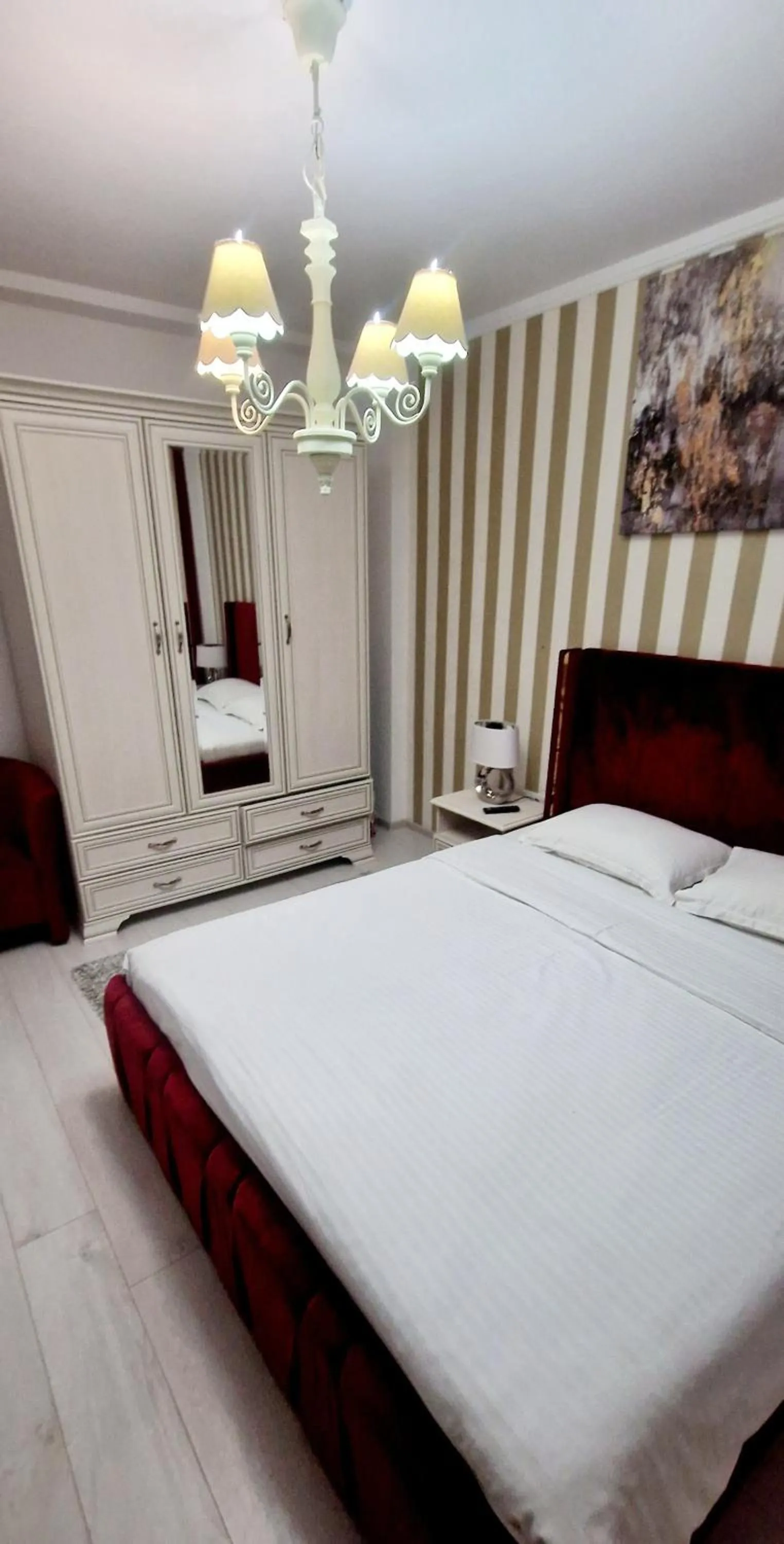 Bedroom, Bed in Hotel Jolie Apartments