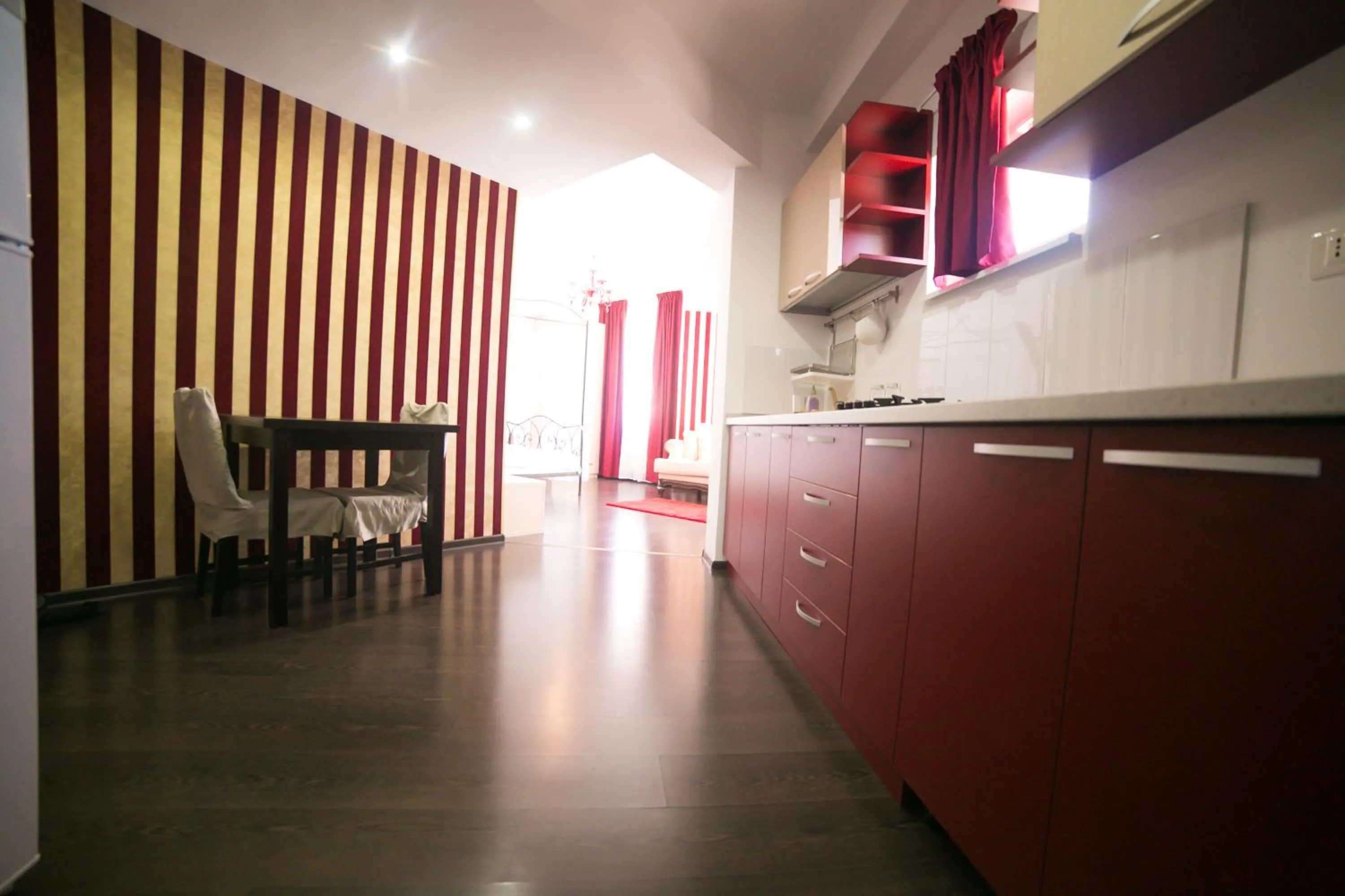 Kitchen or kitchenette in Hotel Jolie Apartments