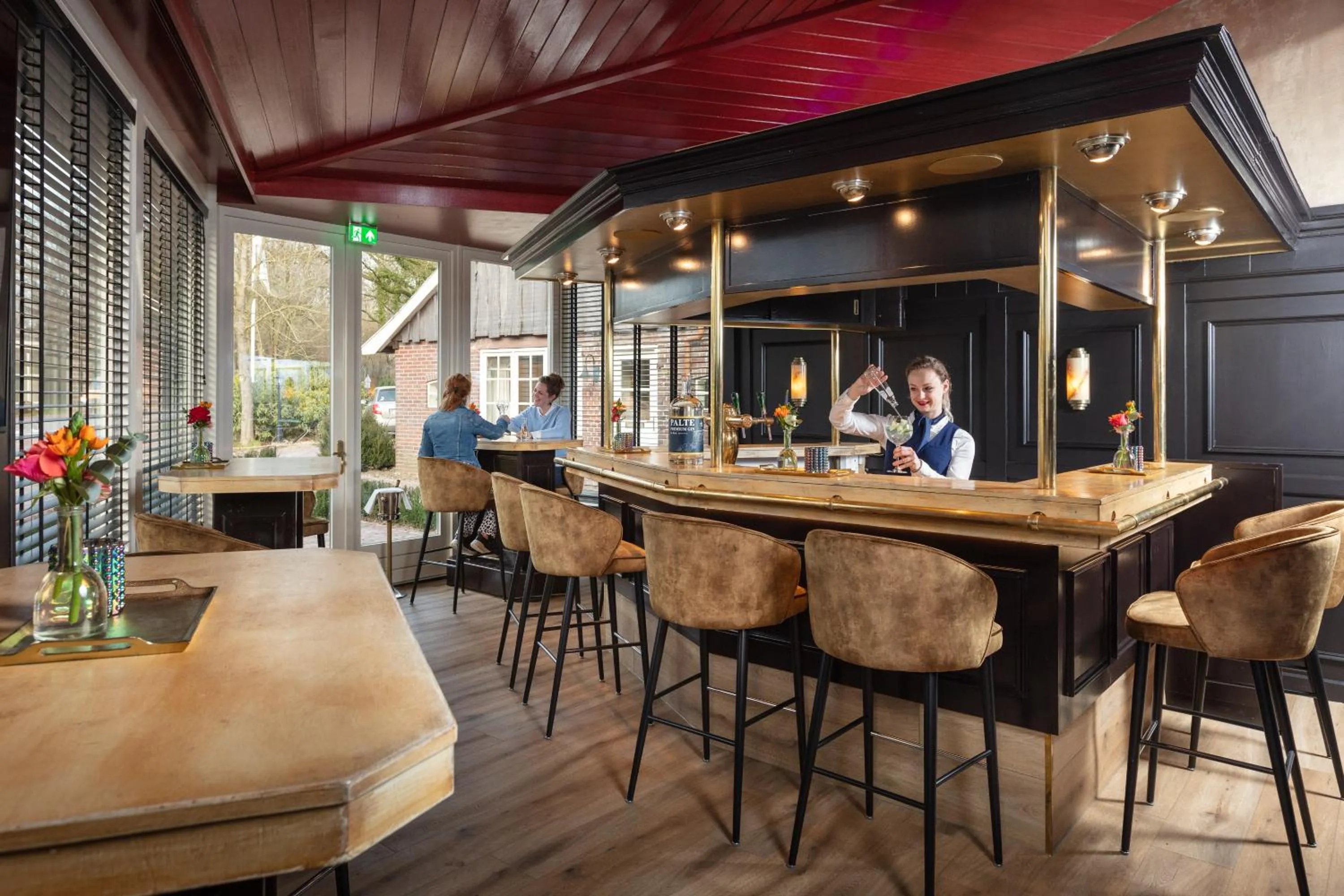 Lounge or bar in Landhuishotel De Bloemenbeek