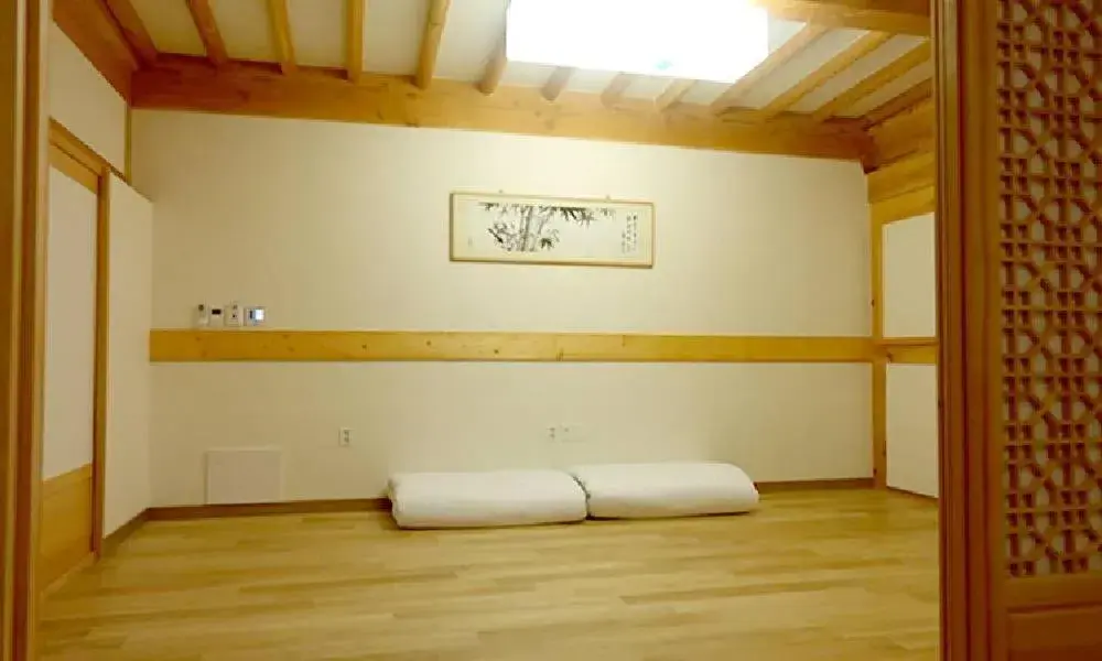 Bedroom, Bed in Hwangnamguan Hanok Village Bedroom, Bed in Hwangnamguan Hanok Village