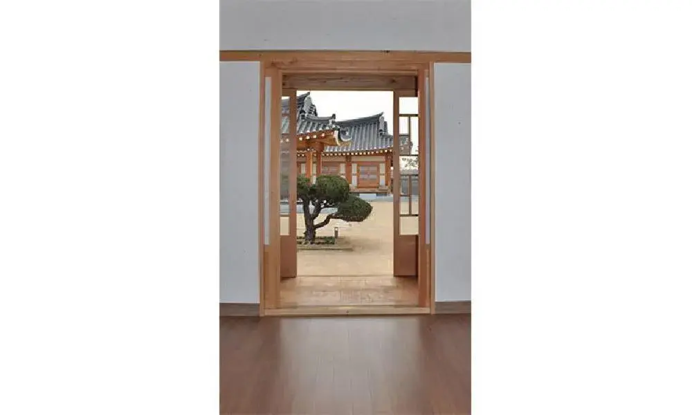 Garden view in Hwangnamguan Hanok Village Garden view in Hwangnamguan Hanok Village