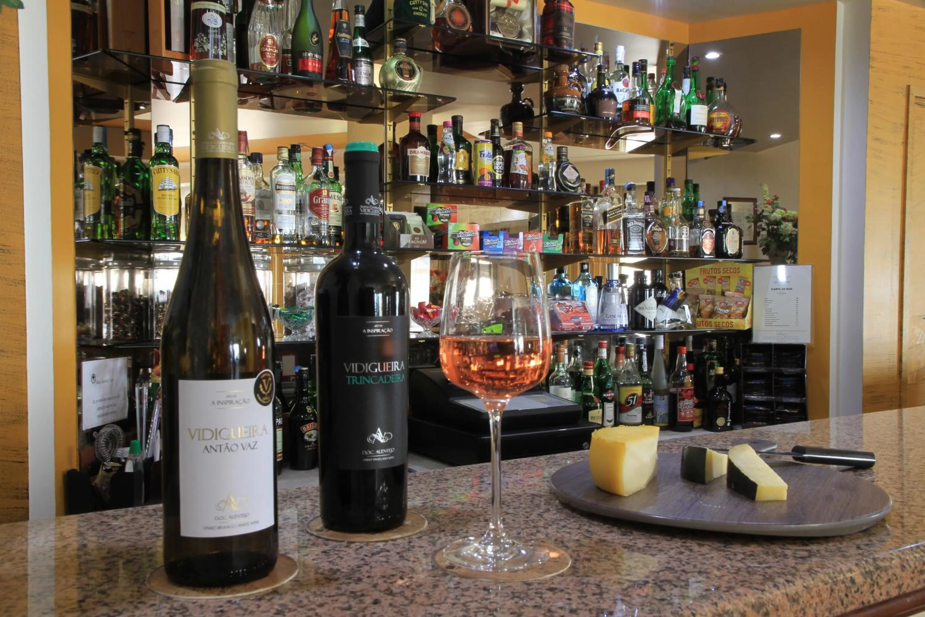 Lounge or bar in Hotel Santa Clara