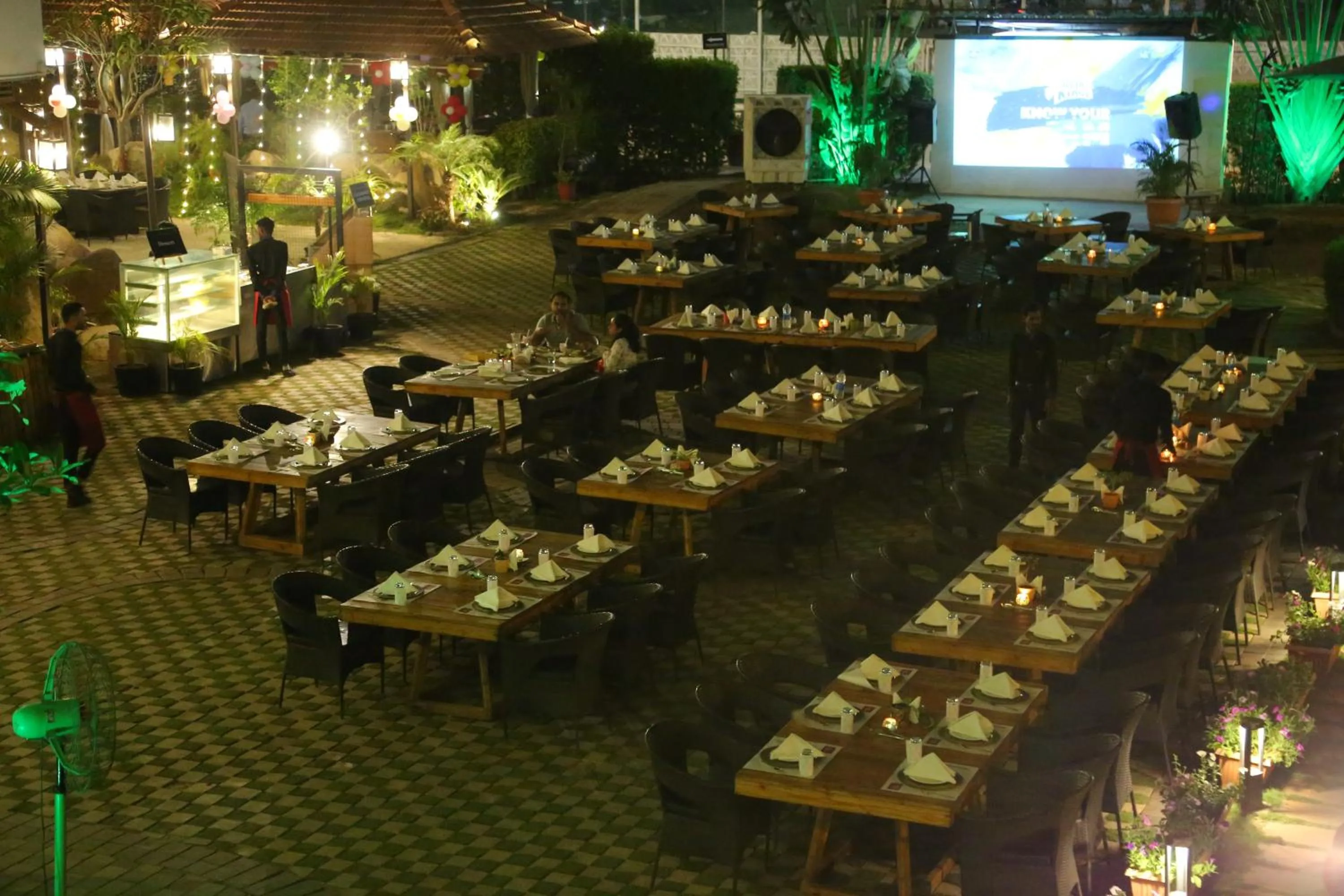 Restaurant/places to eat in Monk's Nirvanaa Hotel & Resort