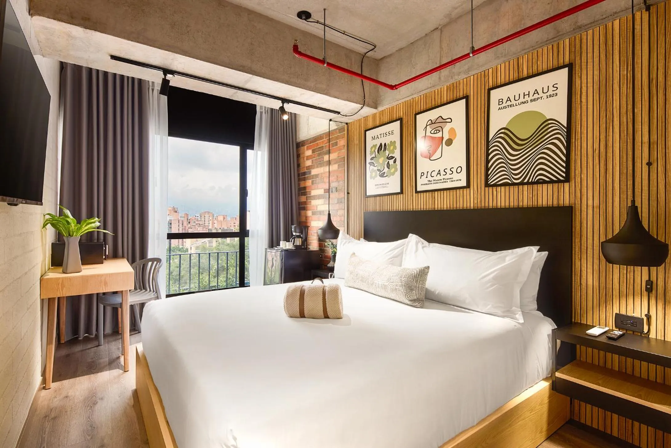 Bed in Urbit Social Lofts