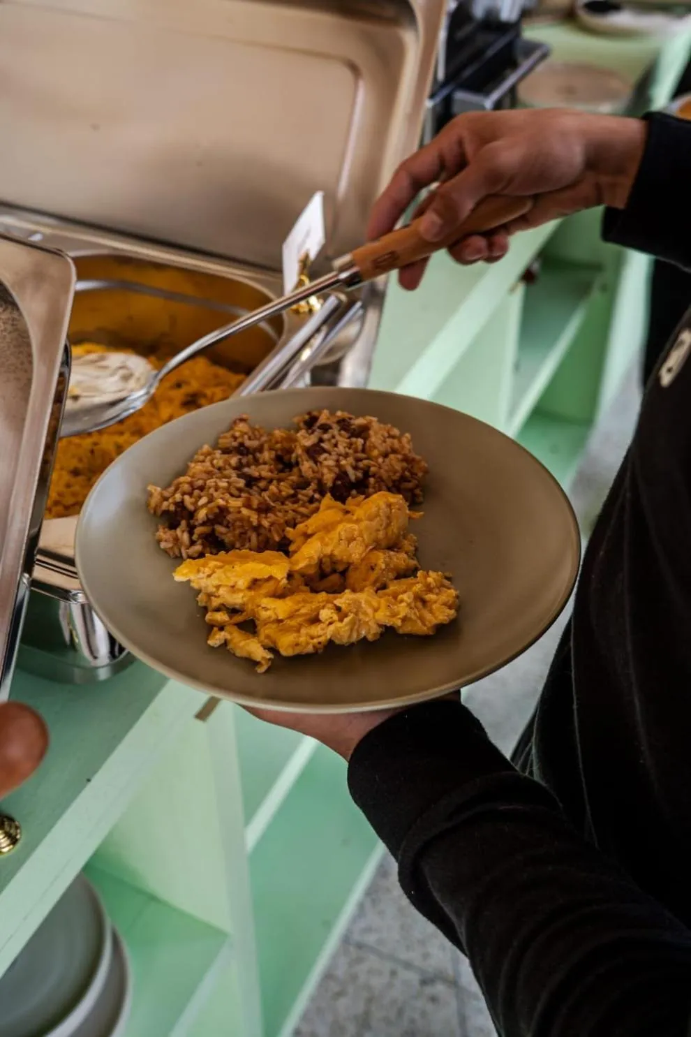 Buffet breakfast in Urbit Social Lofts