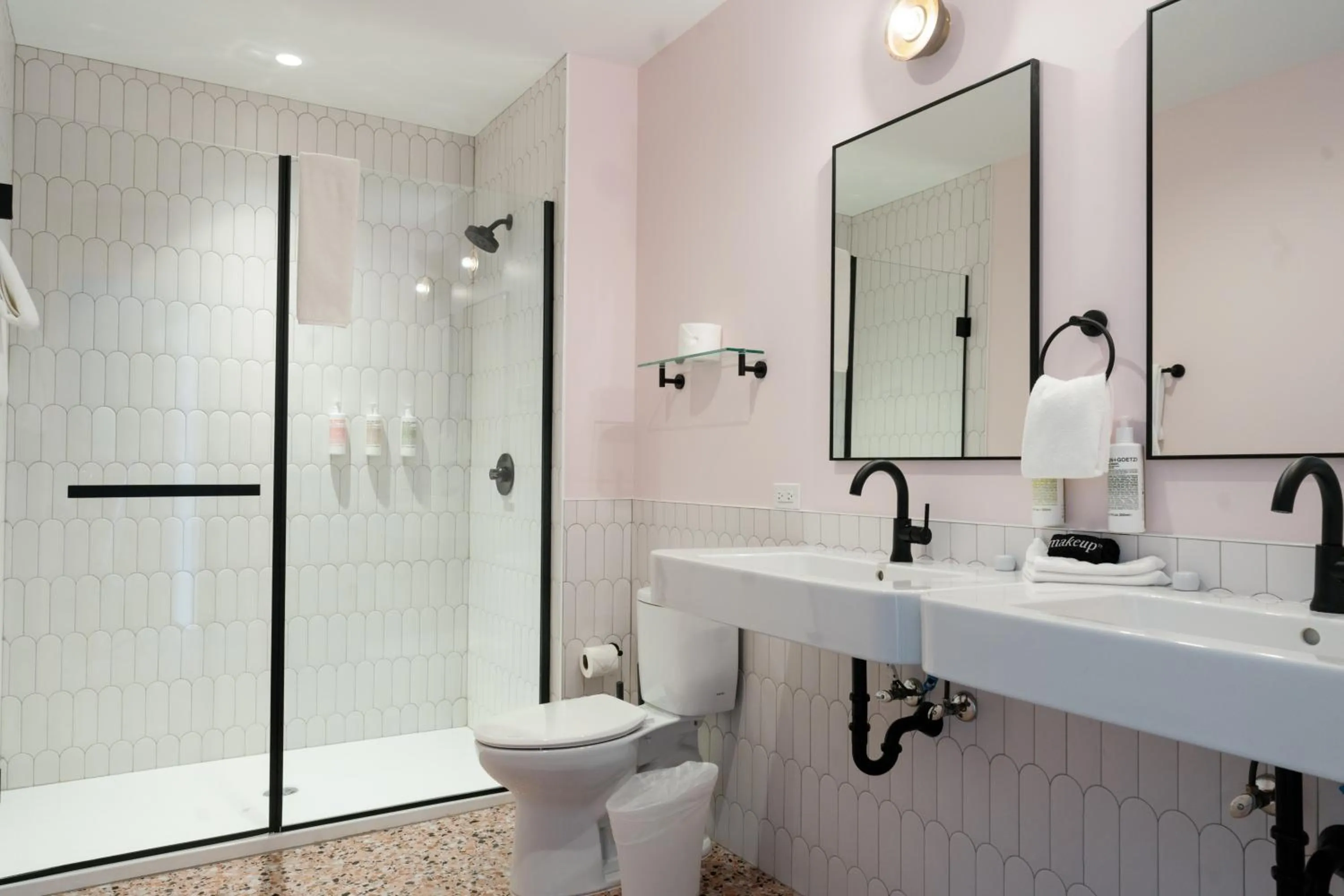 The Neighborhood Hotel Little Italy