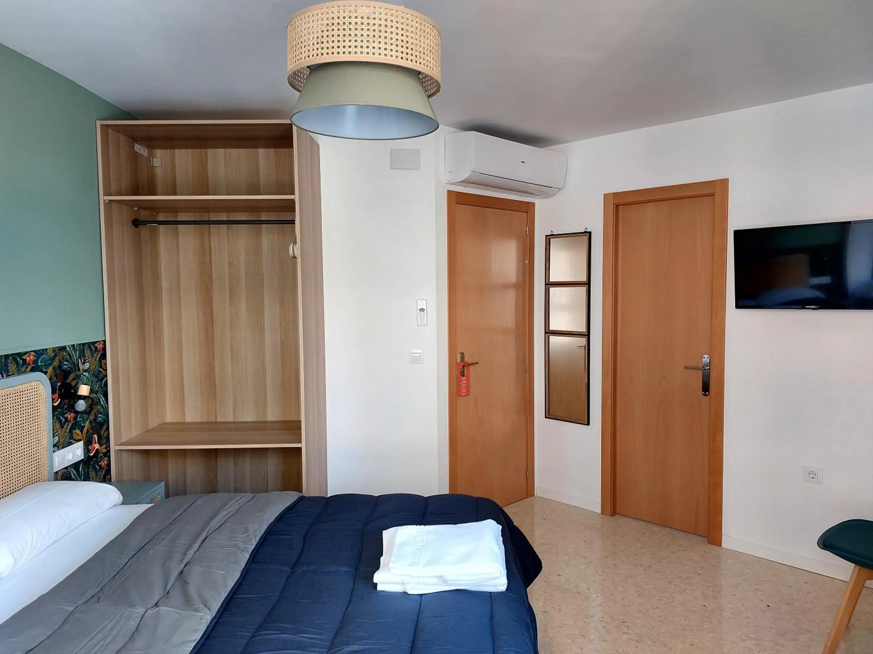 Triple Room with Private Bathroom in Habitaciones Barra89 Triple Room with Private Bathroom in Habitaciones Barra89