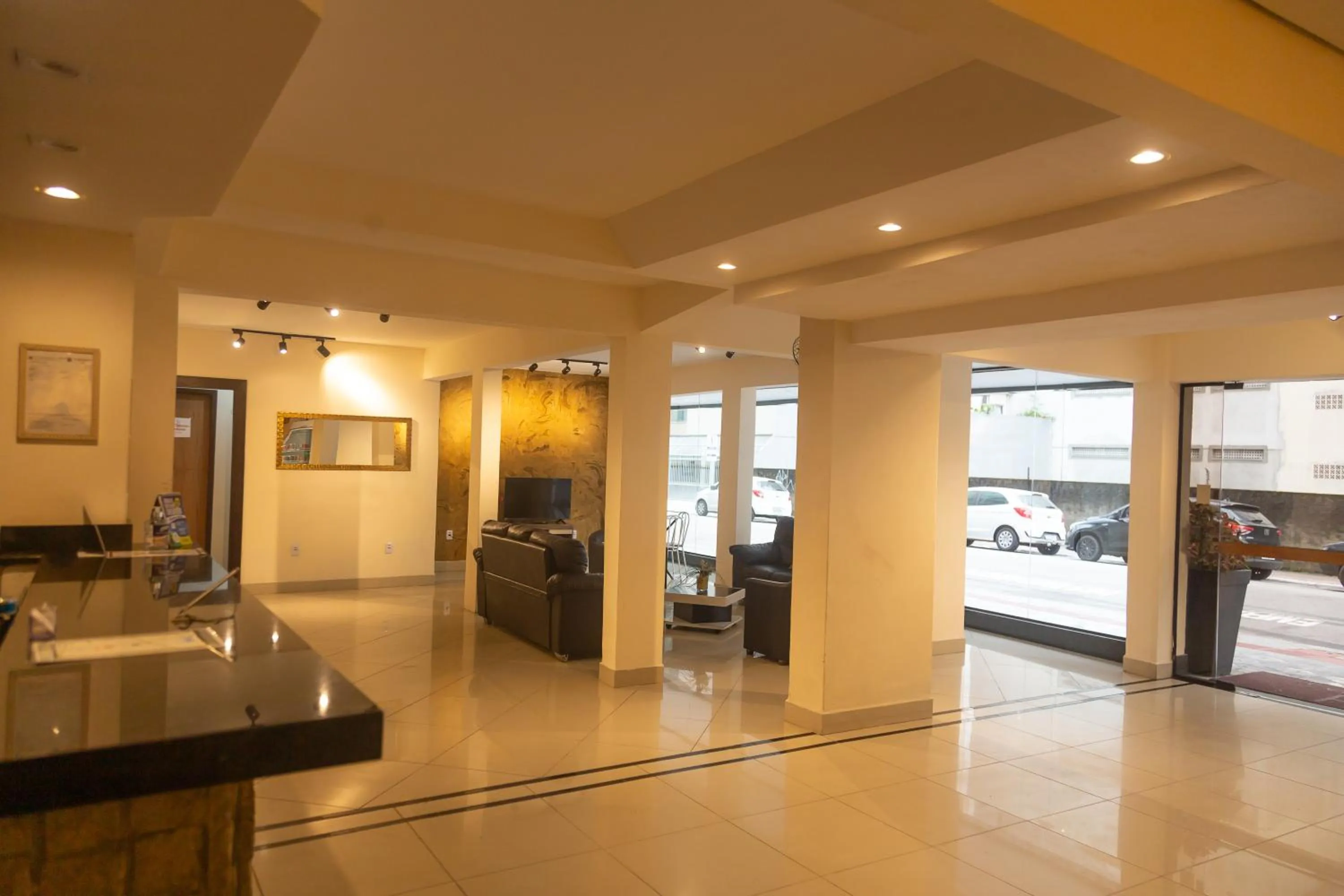 HANNA Balneário Hotel