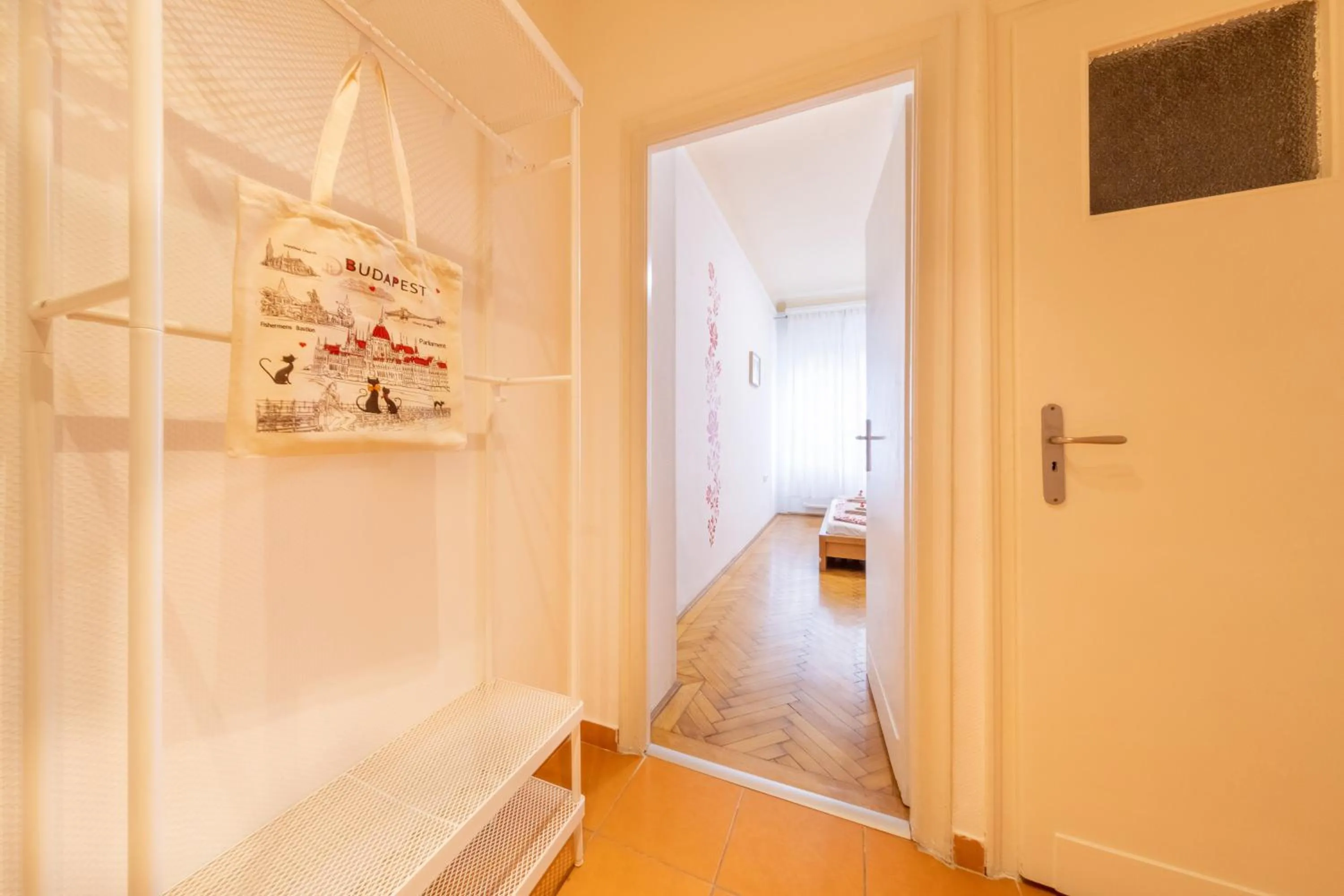Georgina apartment
