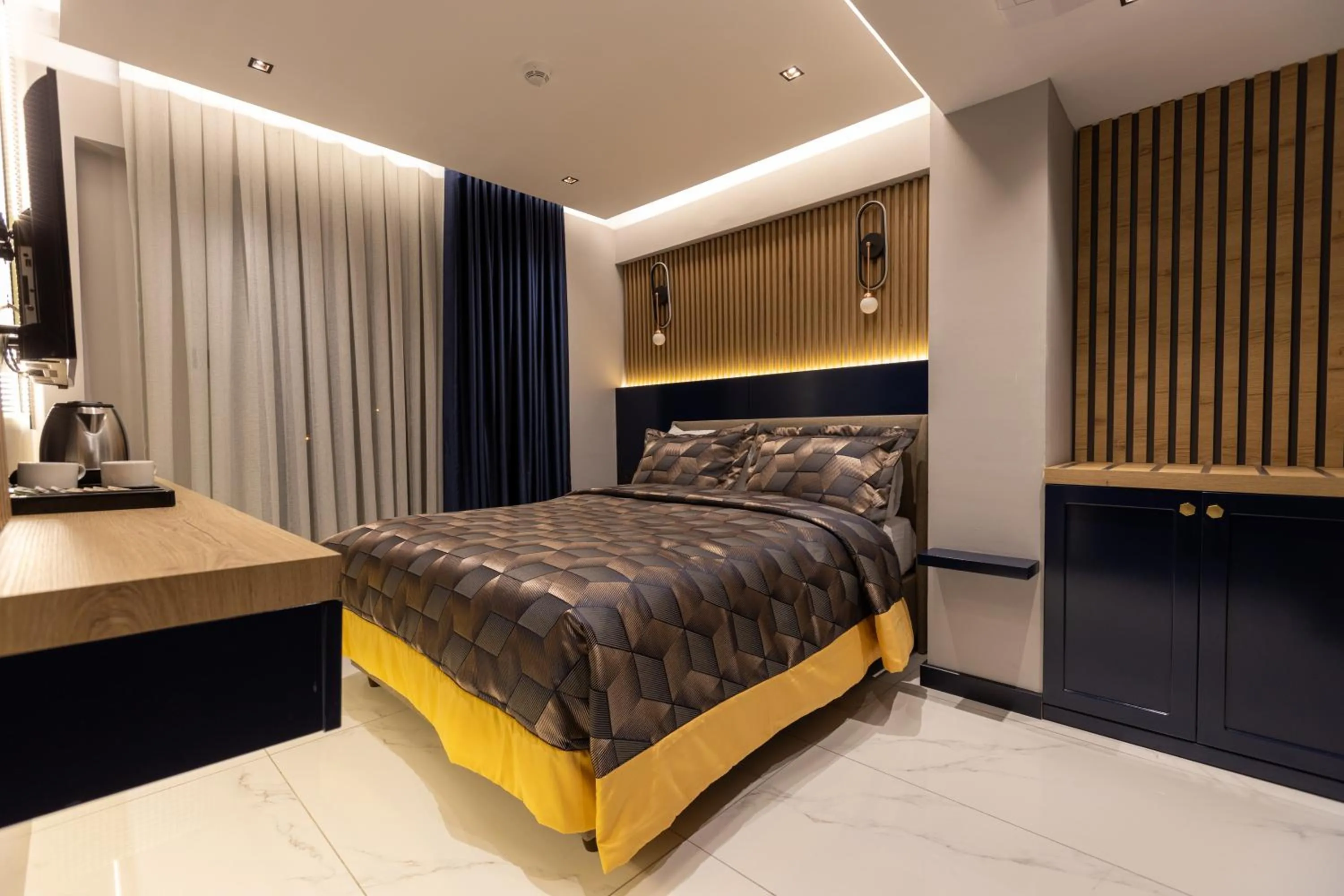 Bed in AMASRA DADAYLI HOTEL