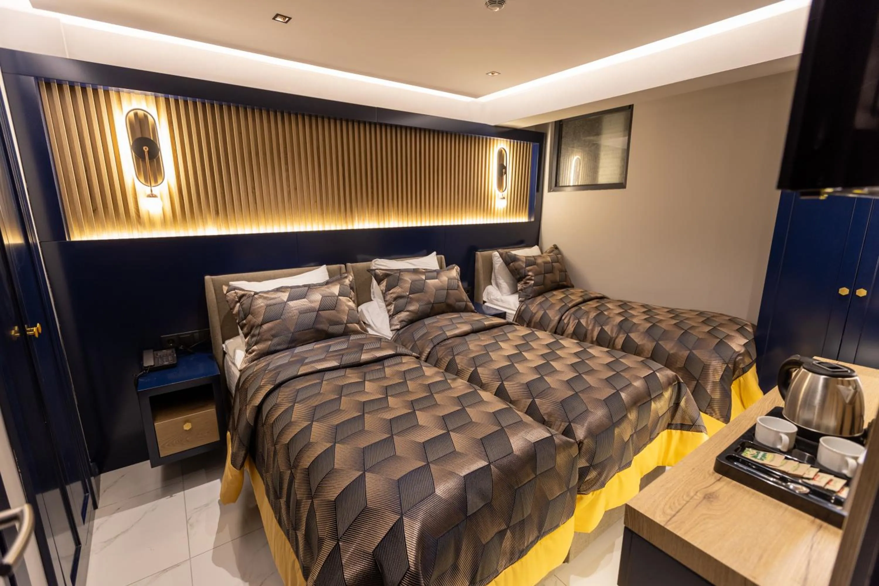 Bed in AMASRA DADAYLI HOTEL