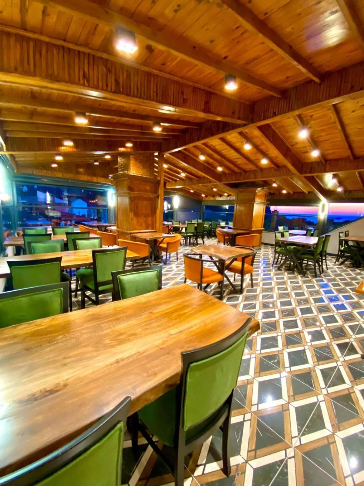 Restaurant/places to eat in AMASRA DADAYLI HOTEL