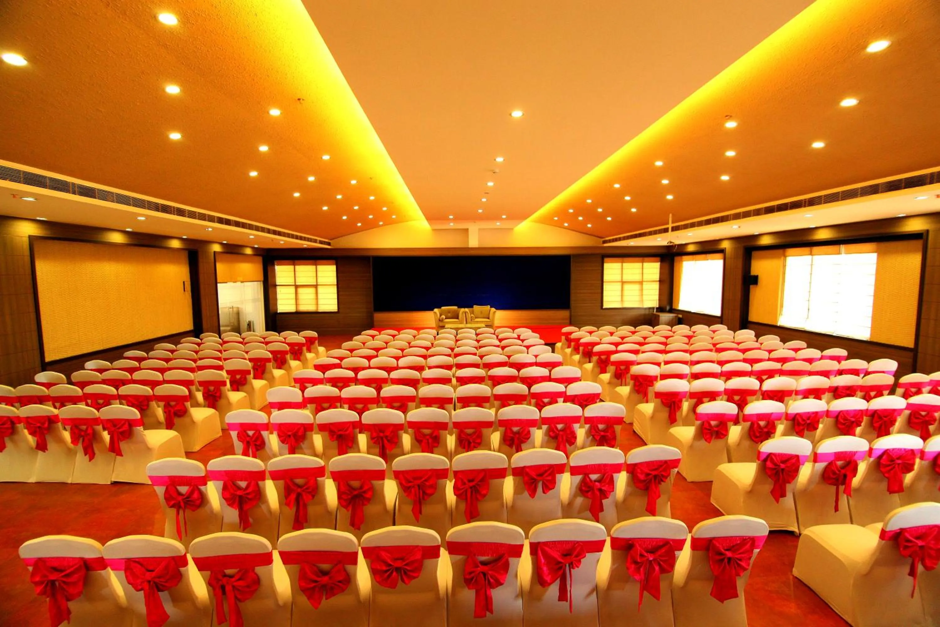Banquet/Function facilities in Paravoor Galaxy Hotel