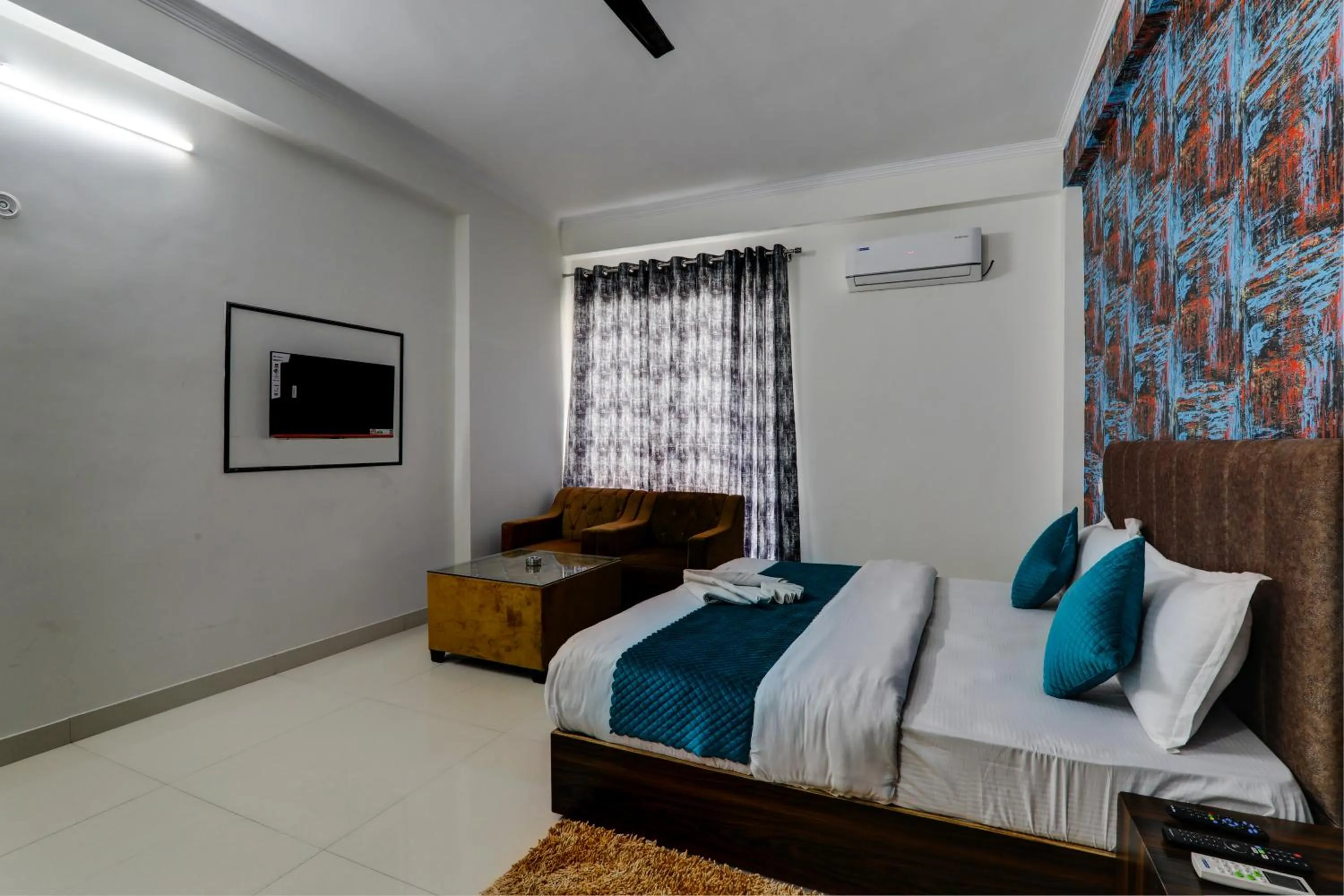 Seating area, Bed in The Bunglo (Villa)