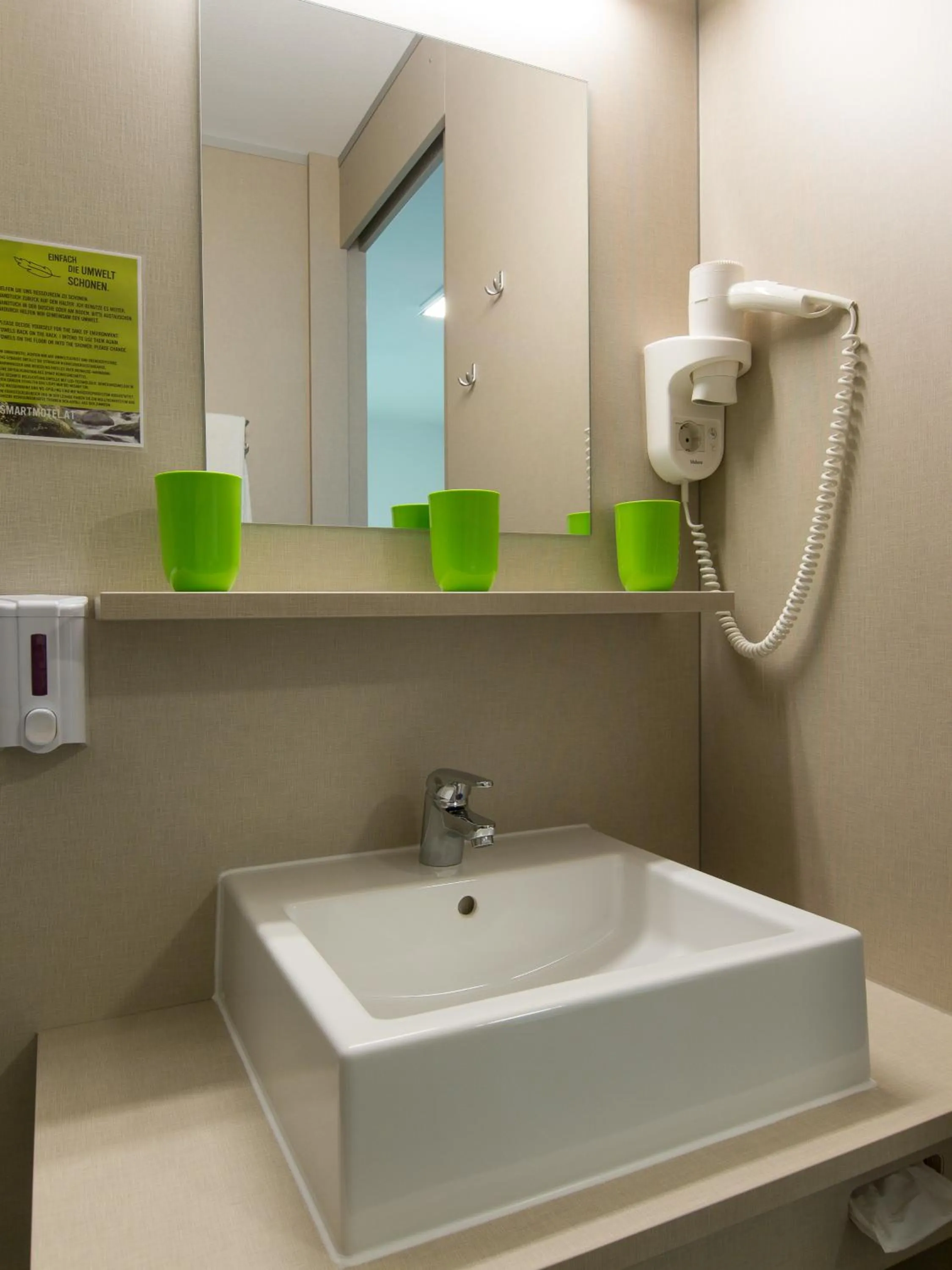Bathroom in Smart Motel