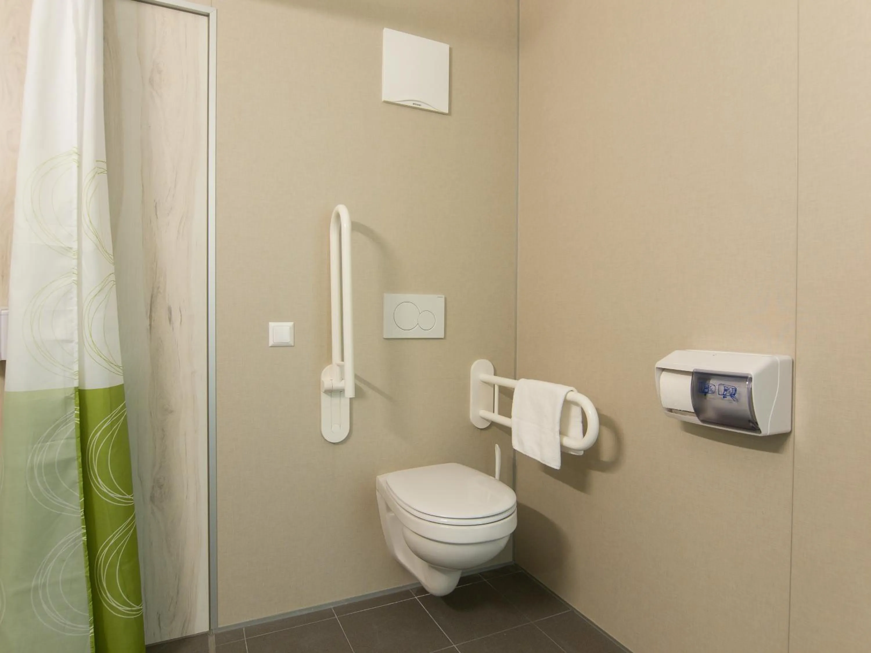 Bathroom in Smart Motel