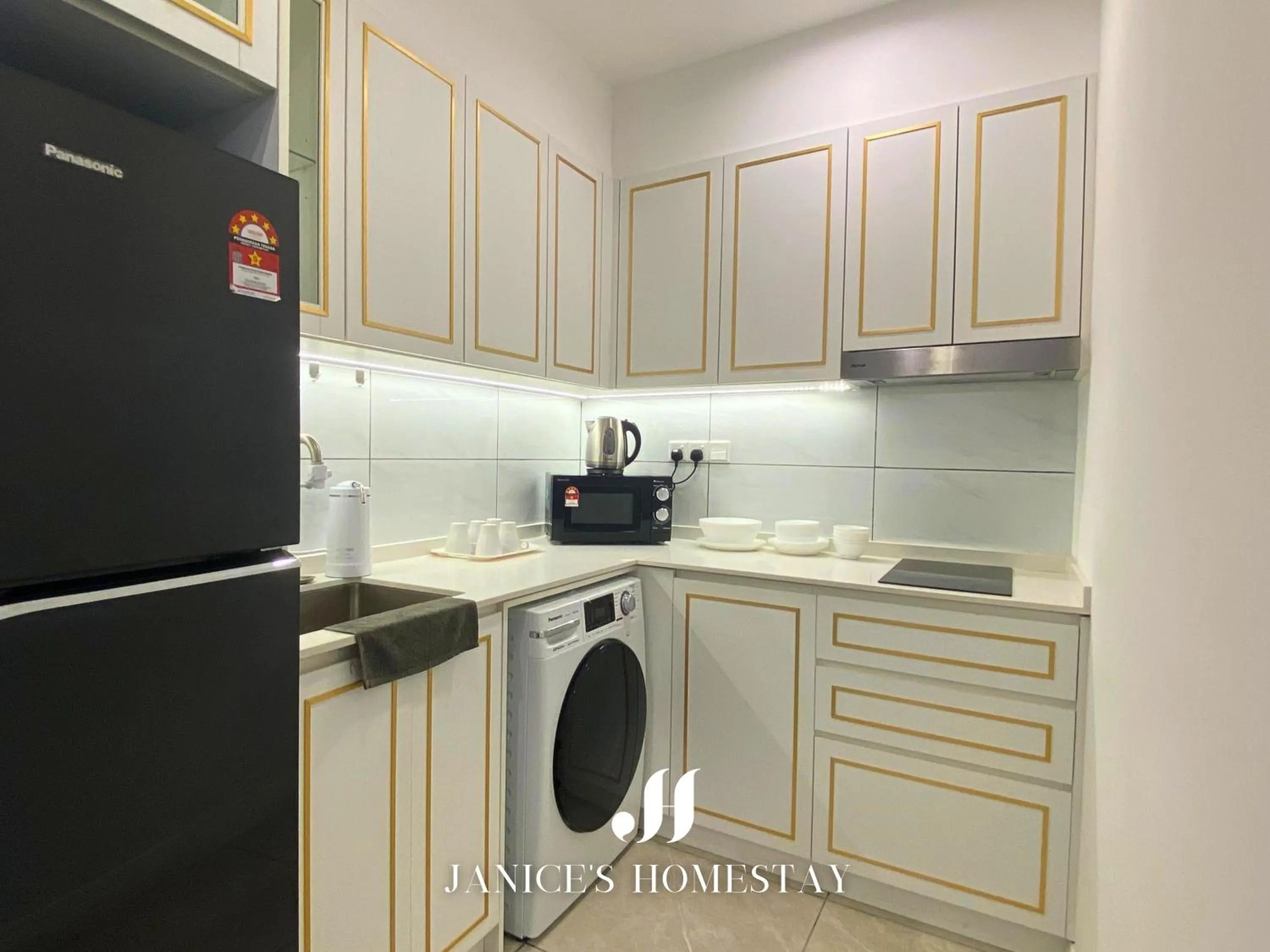 Kitchen or kitchenette in Axon Residences Bukit Bintang by Janice's Homestay
