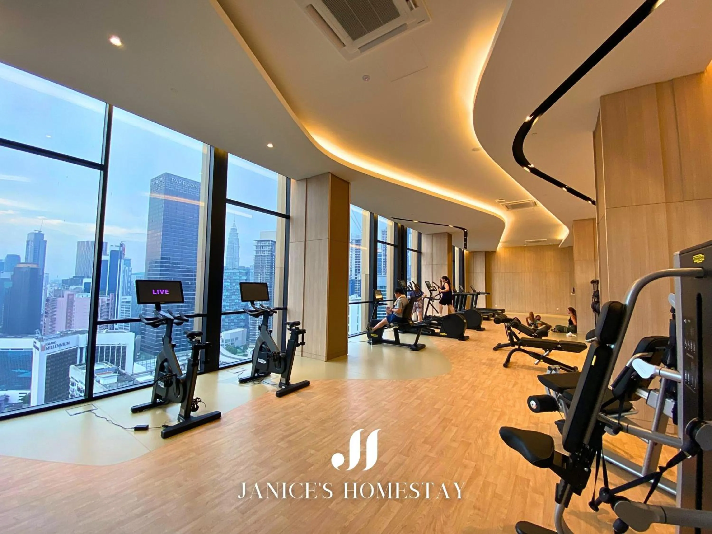 Fitness centre/facilities in Axon Residences Bukit Bintang by Janice's Homestay