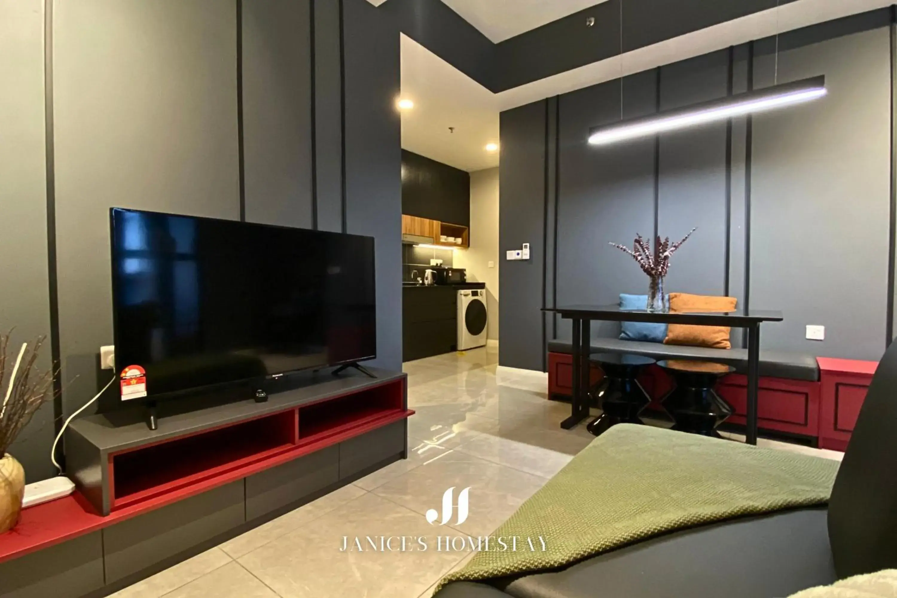 Seating area in Axon Residences Bukit Bintang by Janice's Homestay Seating area in Axon Residences Bukit Bintang by Janice's Homestay