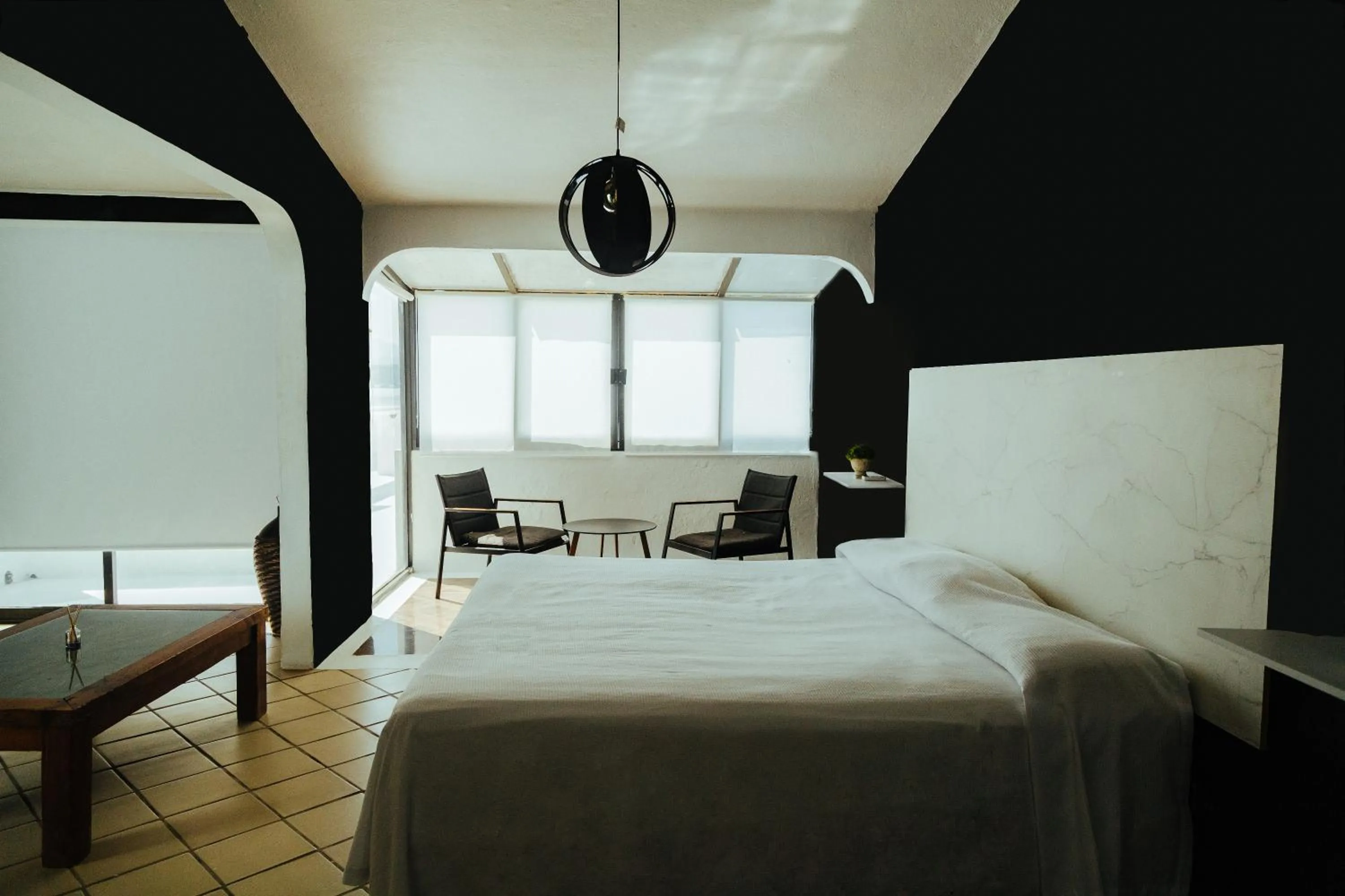 Photo of the whole room, Bed in Bendito Teques