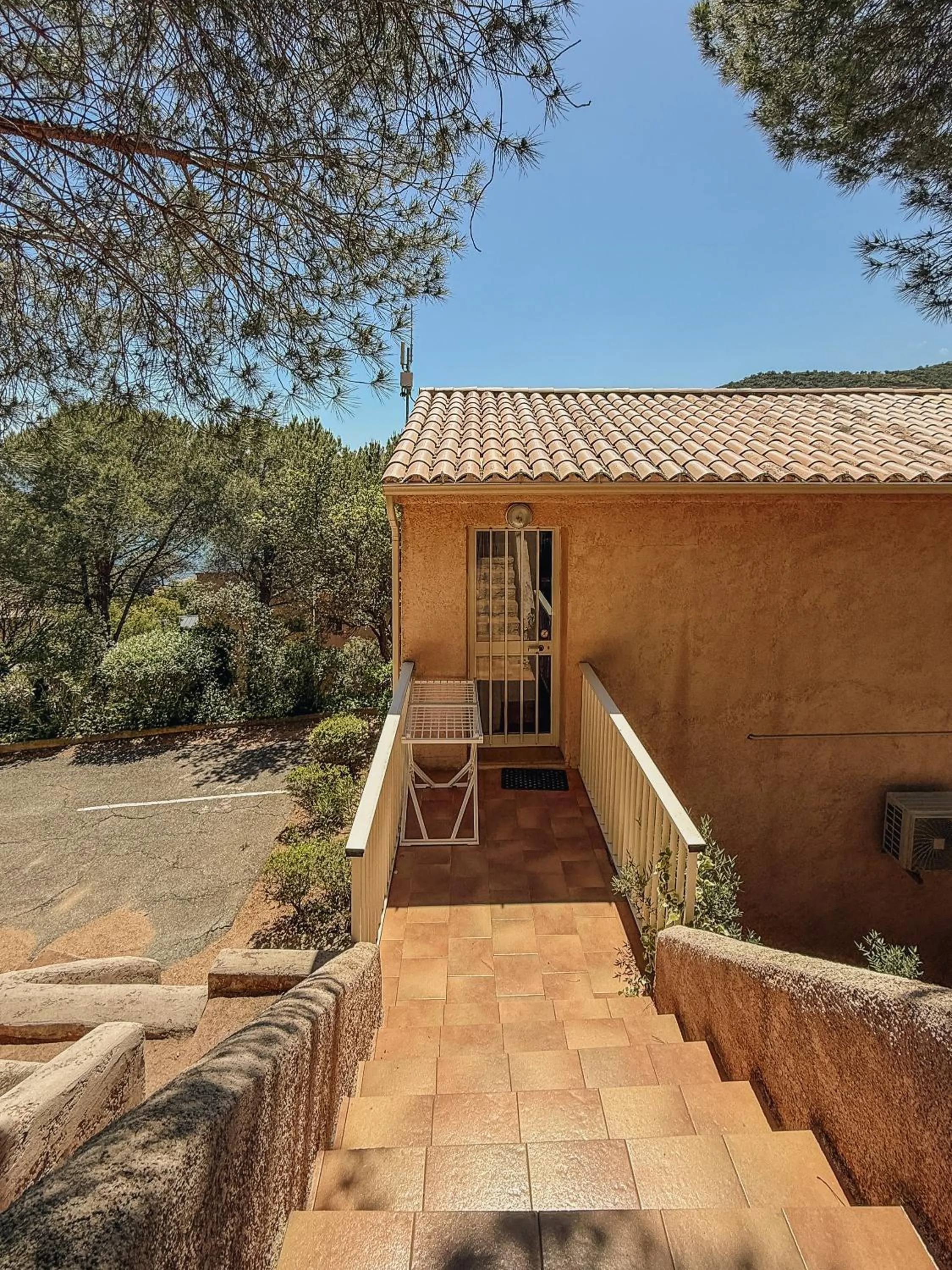 Facade/entrance in Résidence le Télémaque