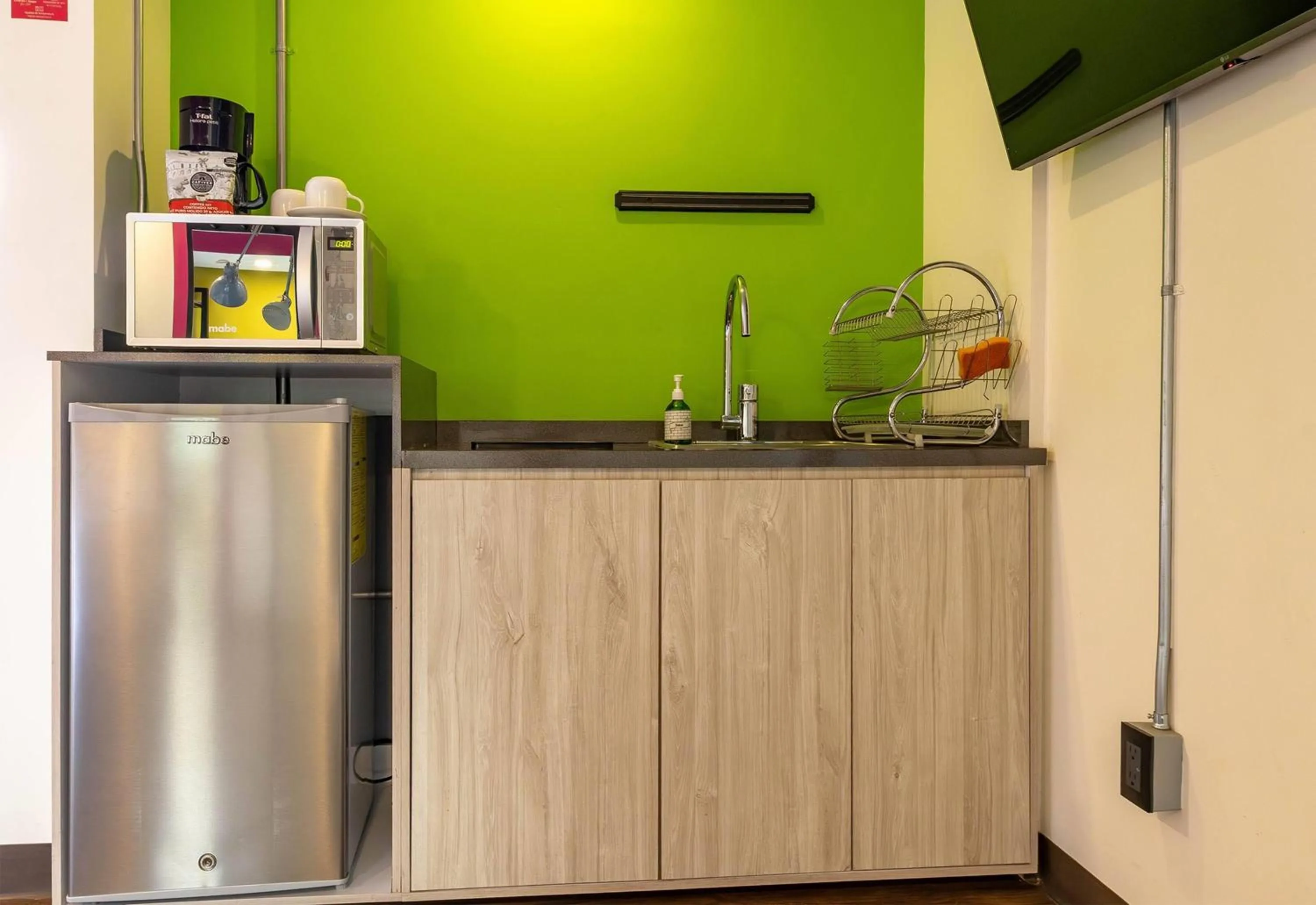 Photo of the whole room in Hotel Estancias VIVE MX Cuauhtemoc, Trademark by Wyndham