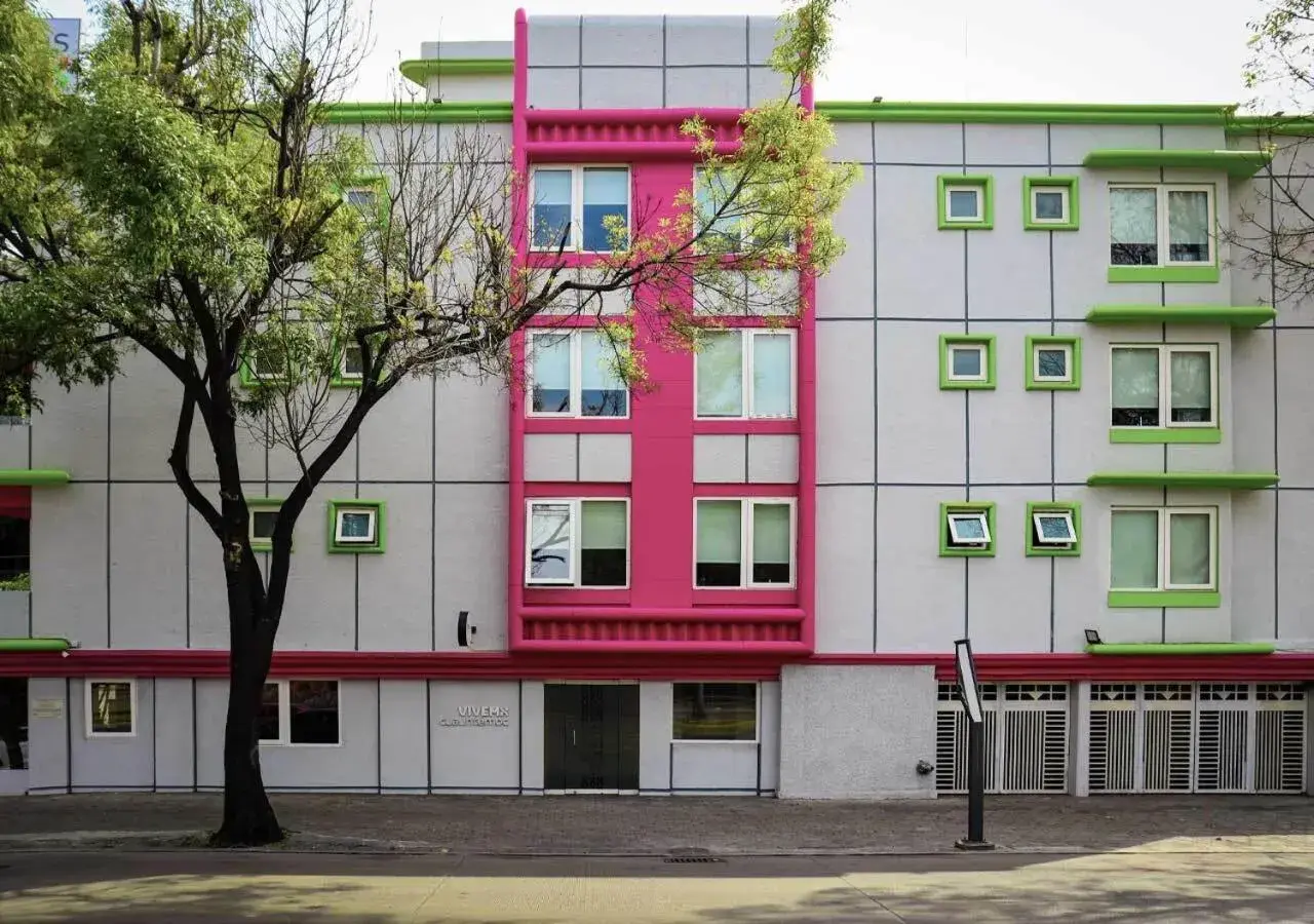 Property building in Hotel Estancias VIVE MX Cuauhtemoc, Trademark by Wyndham Property building in Hotel Estancias VIVE MX Cuauhtemoc, Trademark by Wyndham