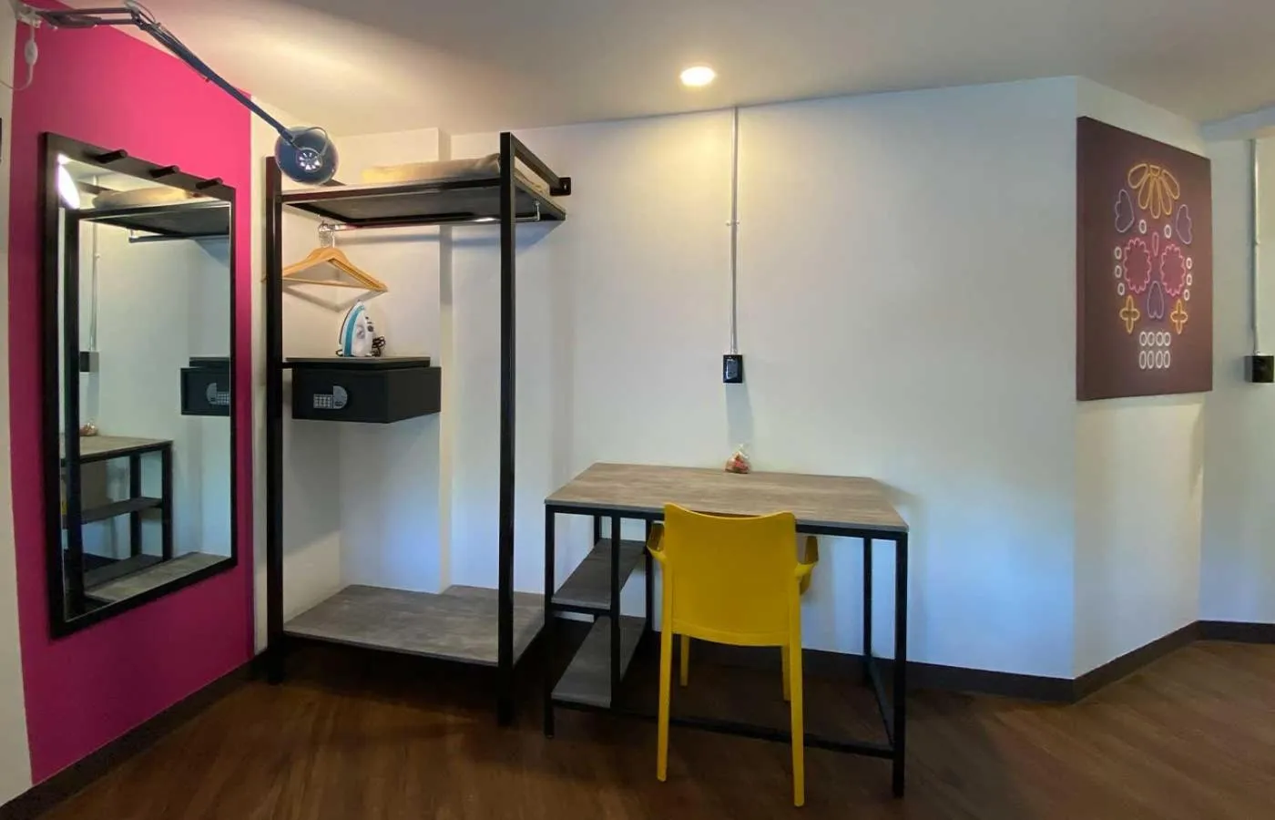 Dining area in Hotel Estancias VIVE MX Cuauhtemoc, Trademark by Wyndham