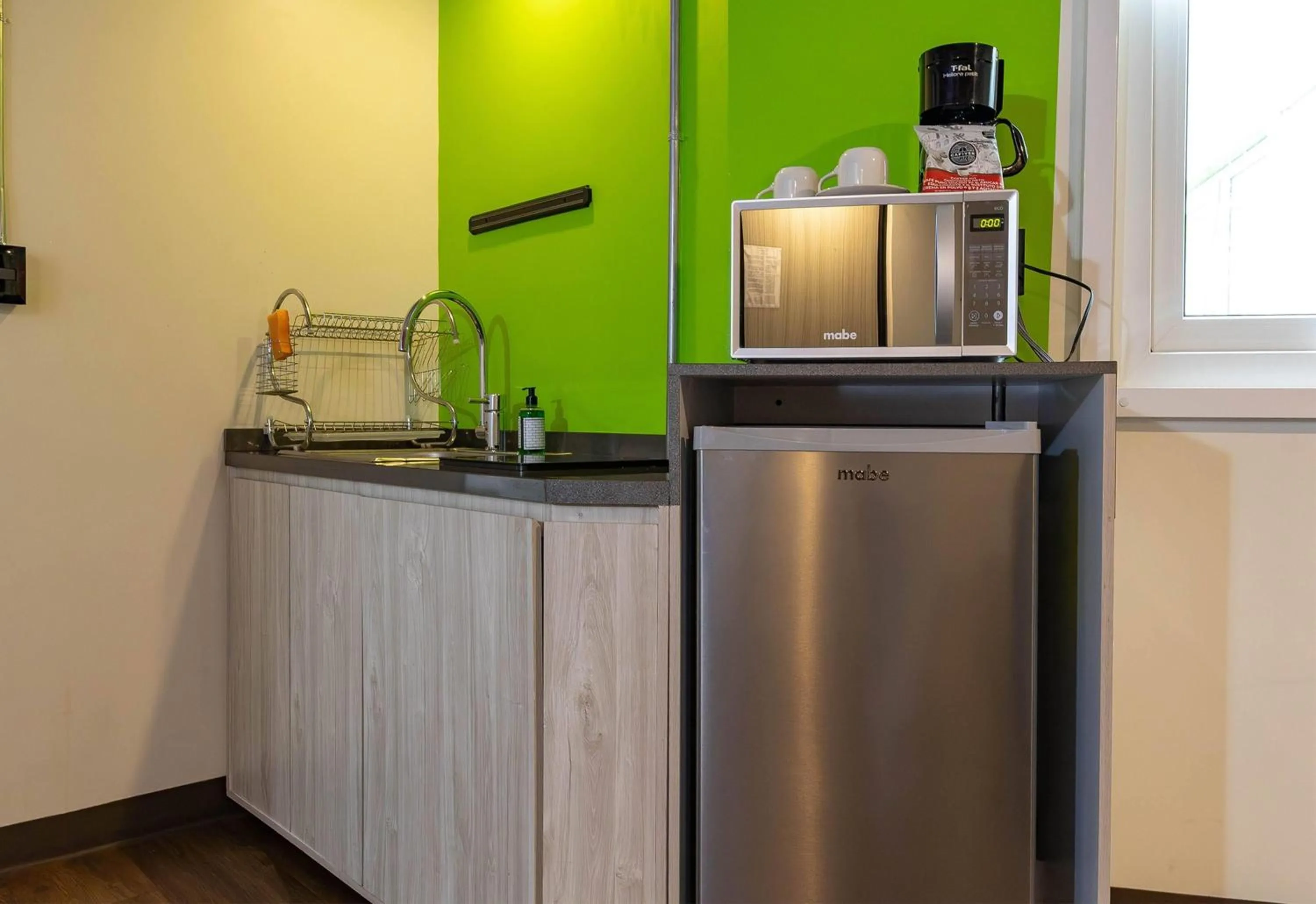 Photo of the whole room in Hotel Estancias VIVE MX Cuauhtemoc, Trademark by Wyndham