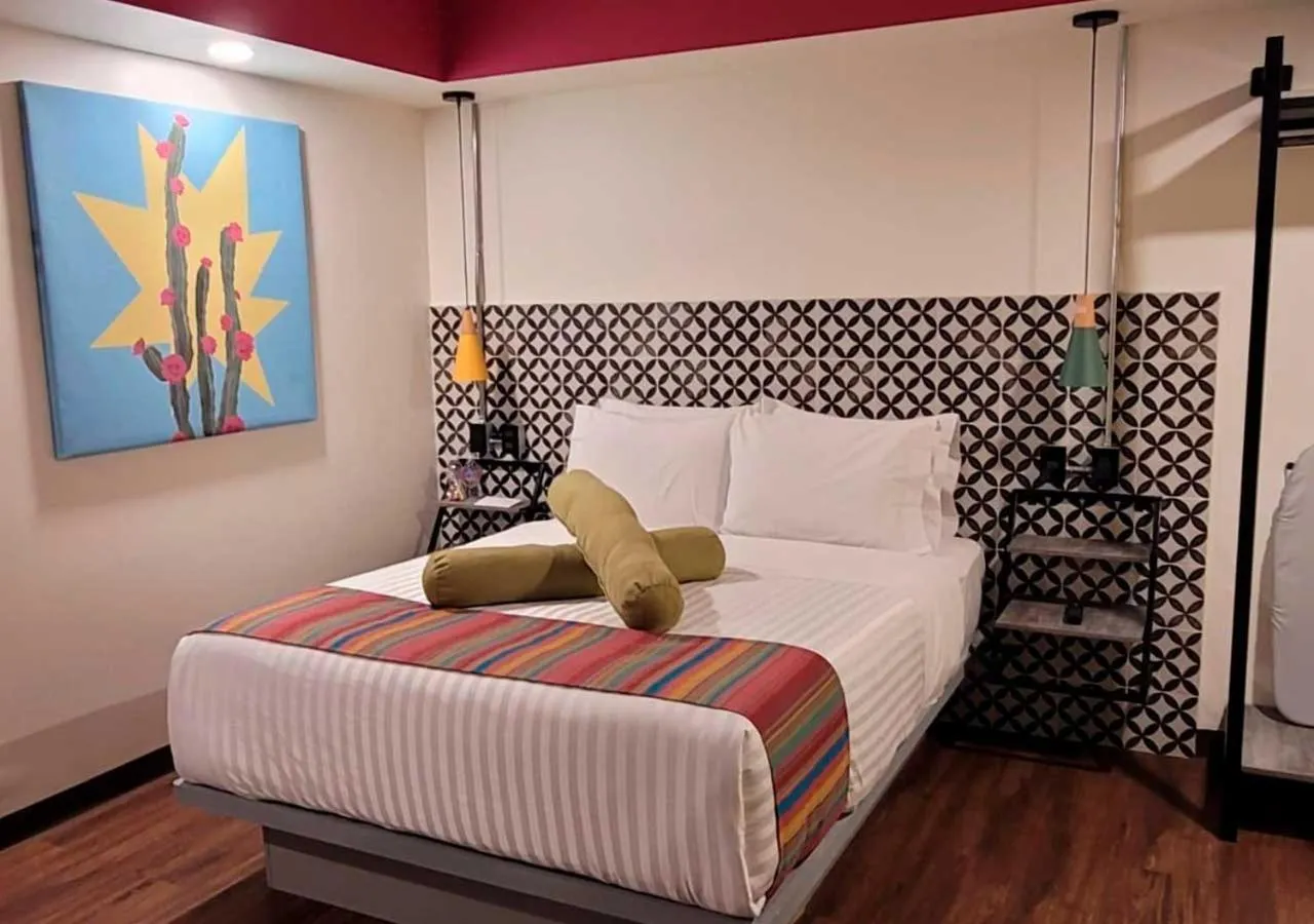 Bed in Hotel Estancias VIVE MX Cuauhtemoc, Trademark by Wyndham