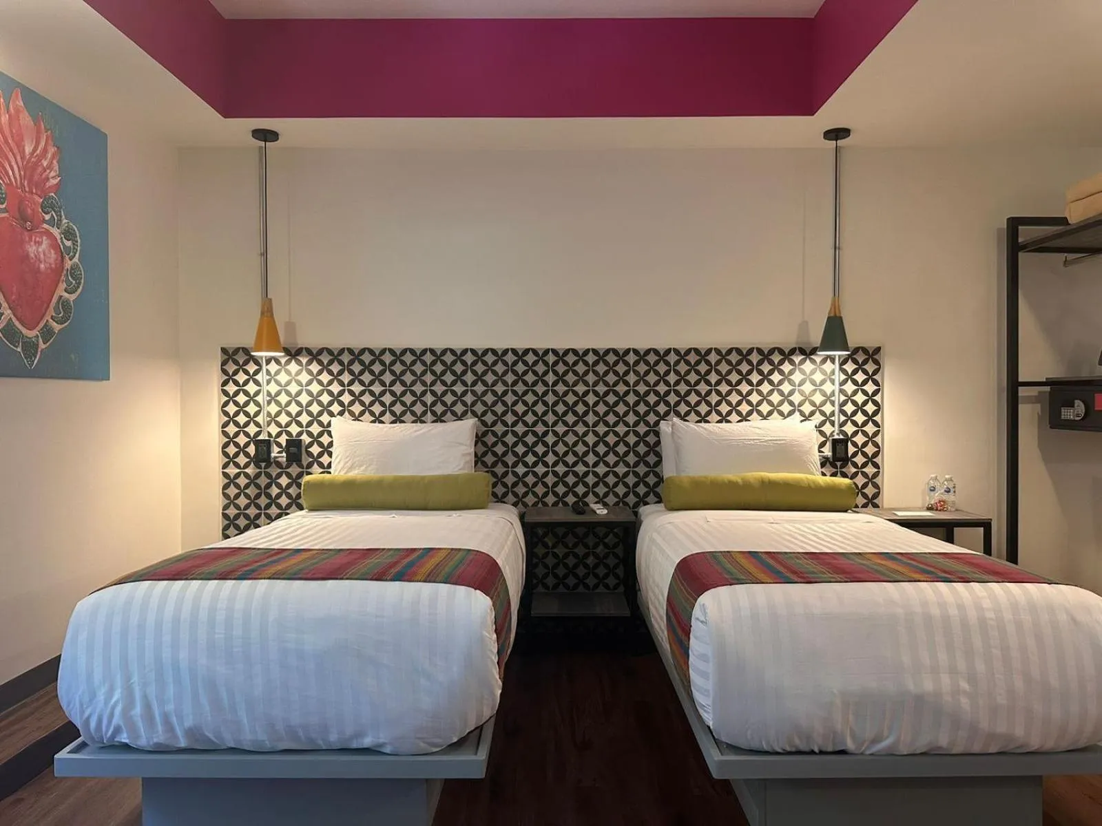 Photo of the whole room, Bed in Hotel Estancias VIVE MX Cuauhtemoc, Trademark by Wyndham