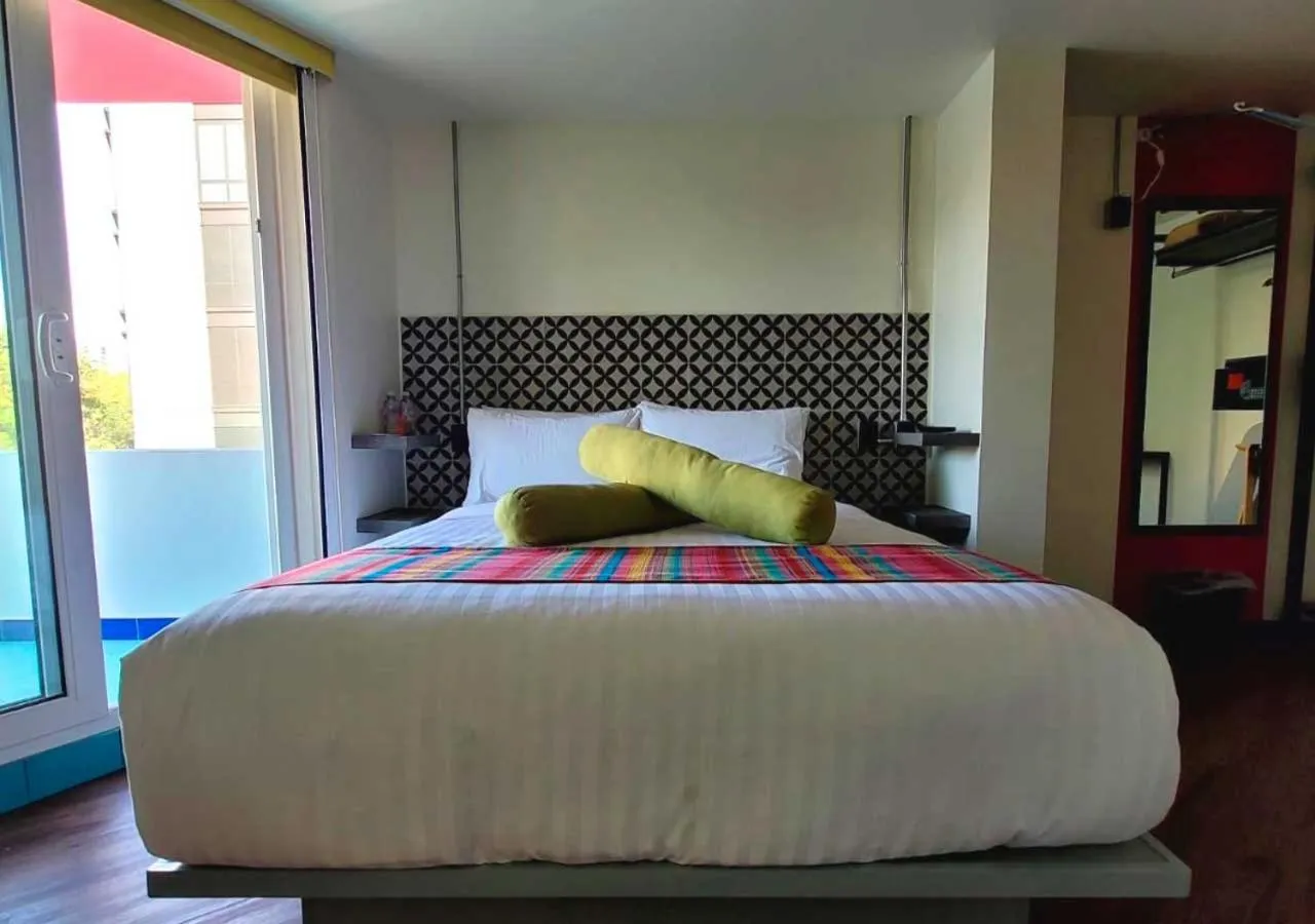 Bed in Hotel Estancias VIVE MX Cuauhtemoc, Trademark by Wyndham