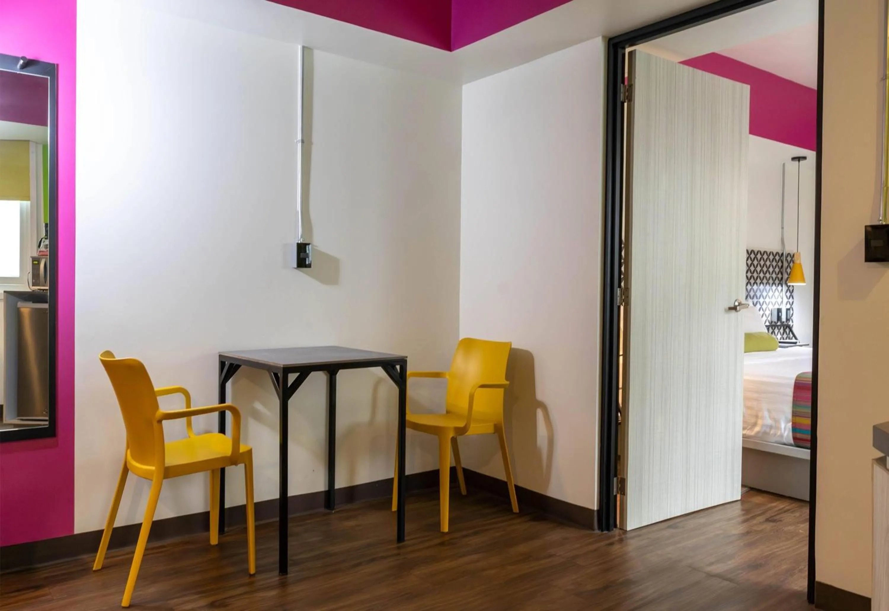 Photo of the whole room in Hotel Estancias VIVE MX Cuauhtemoc, Trademark by Wyndham