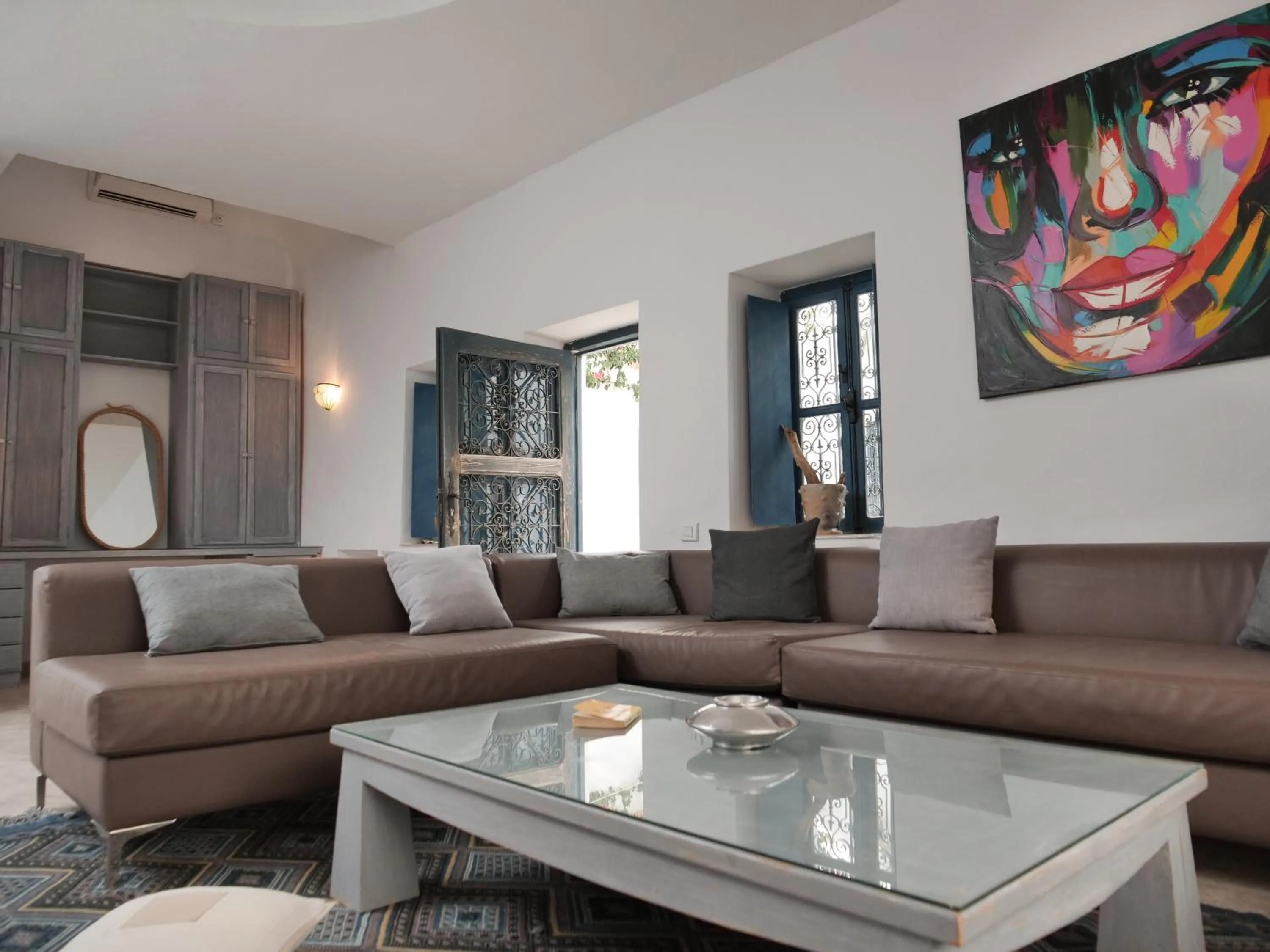 Communal lounge/ TV room in Dar Ennour Djerbahood Erriadh