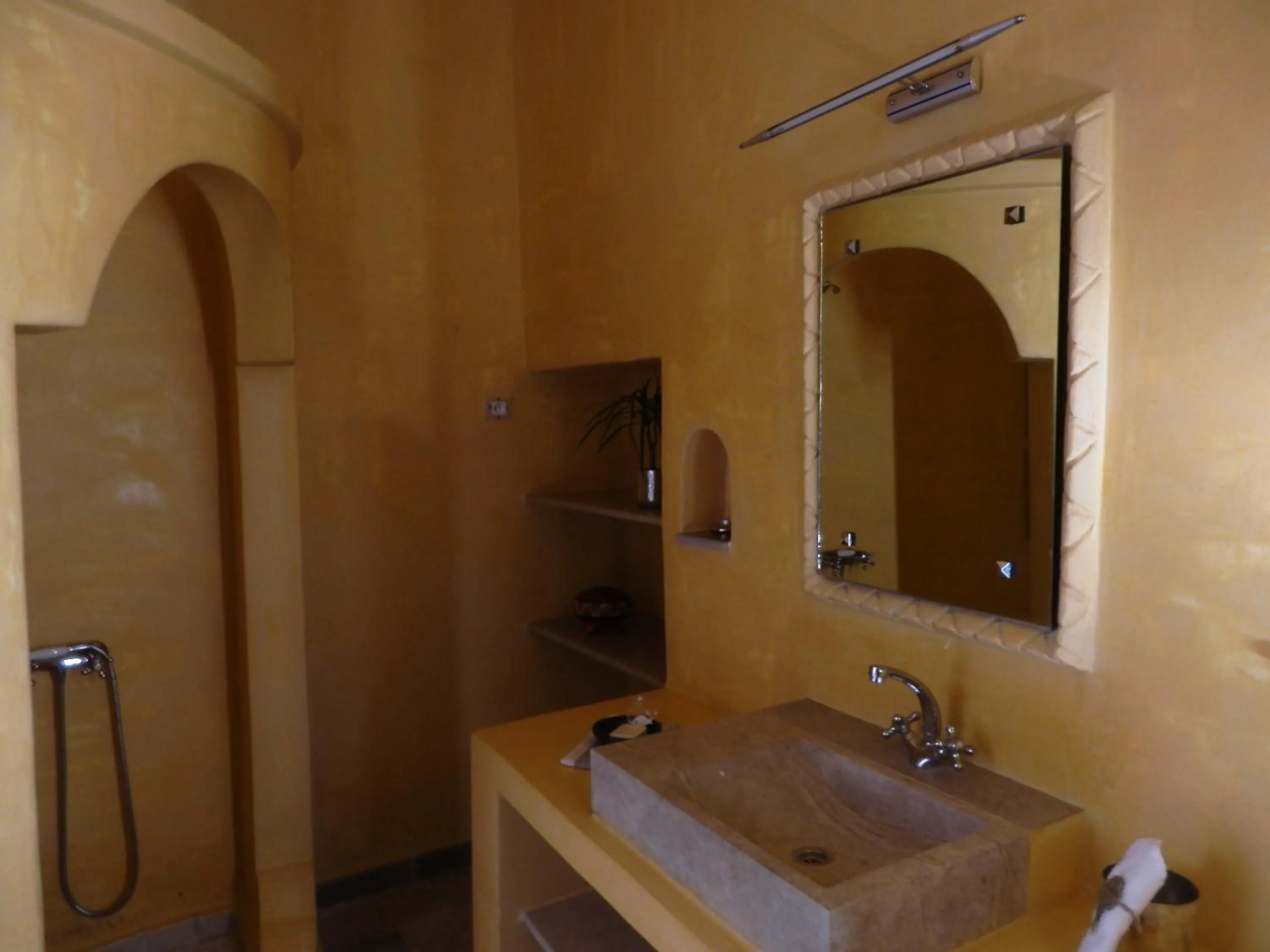 Bathroom in Dar Ennour Djerbahood Erriadh