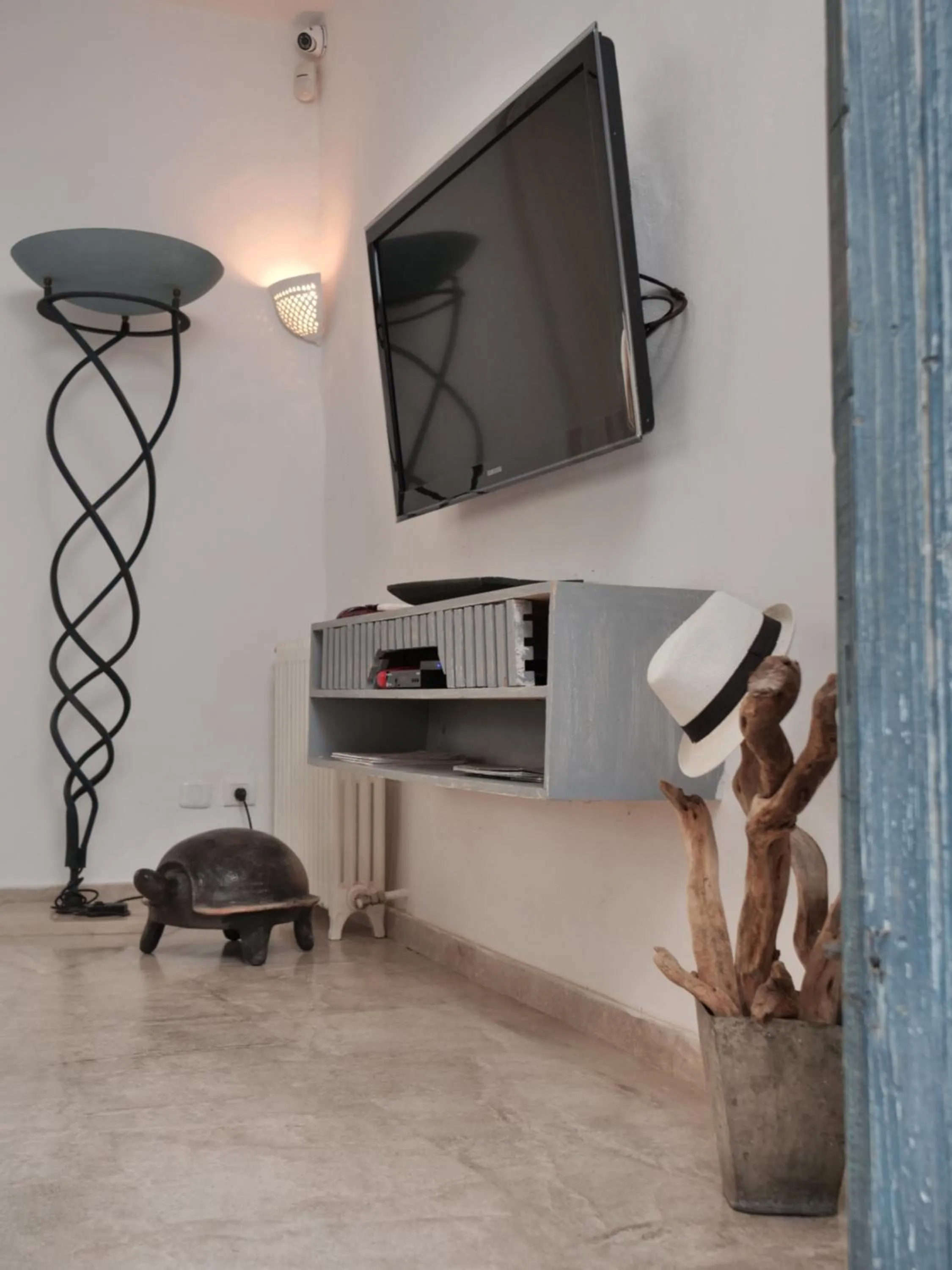 Communal lounge/ TV room in Dar Ennour Djerbahood Erriadh